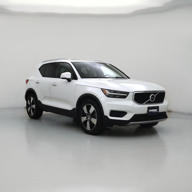 2020 Volvo XC40 T5 Momentum