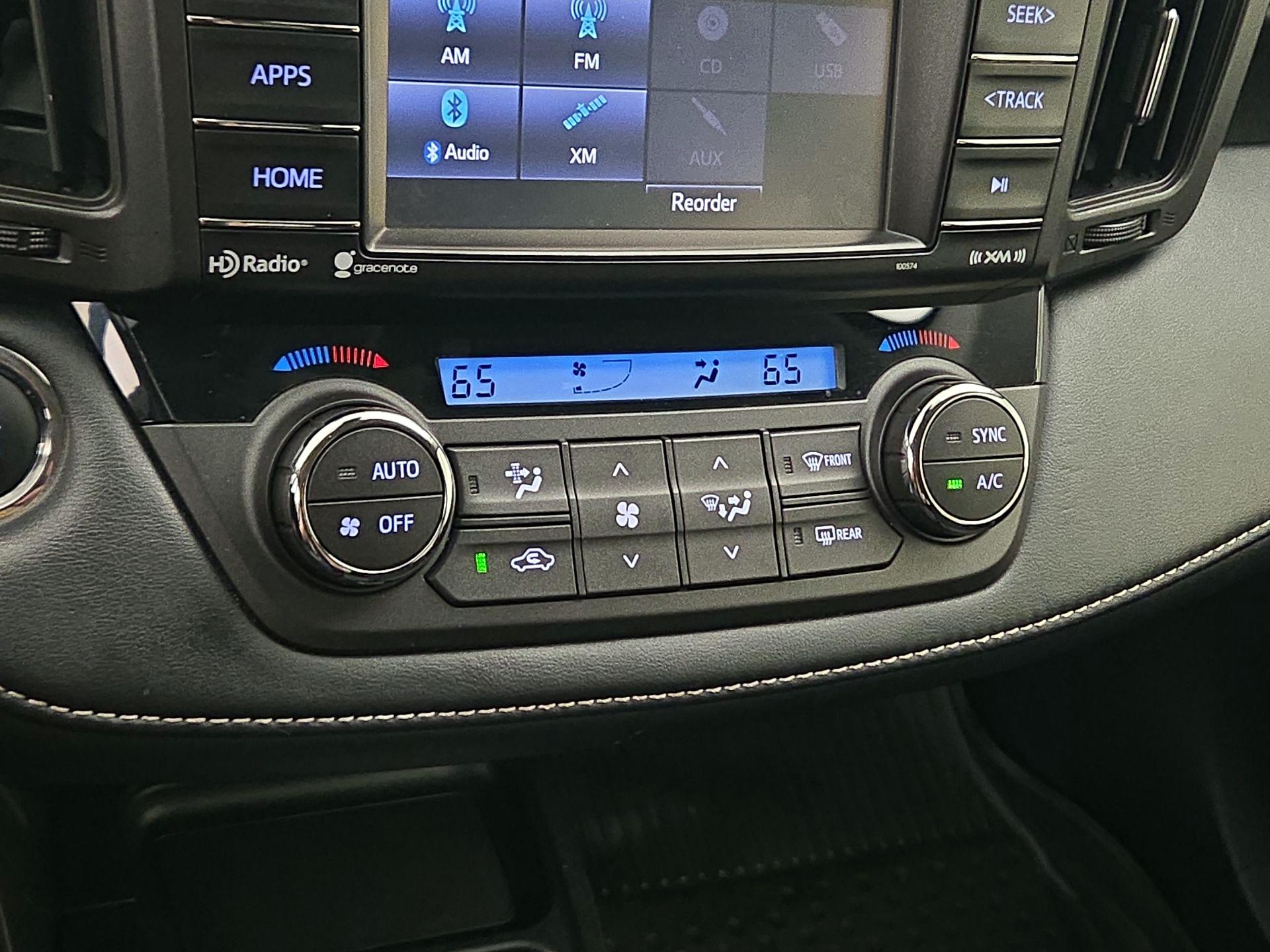Thumbnail: 2018 Toyota RAV4 - 16