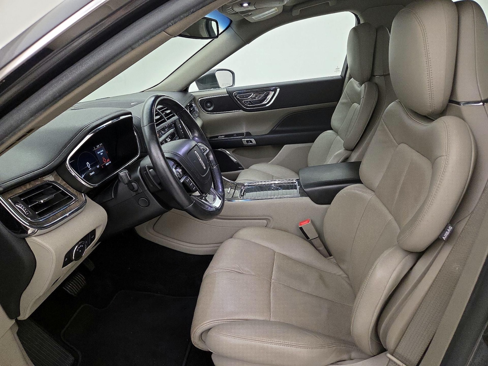 2018 Lincoln Continental Reserve - Photo 12