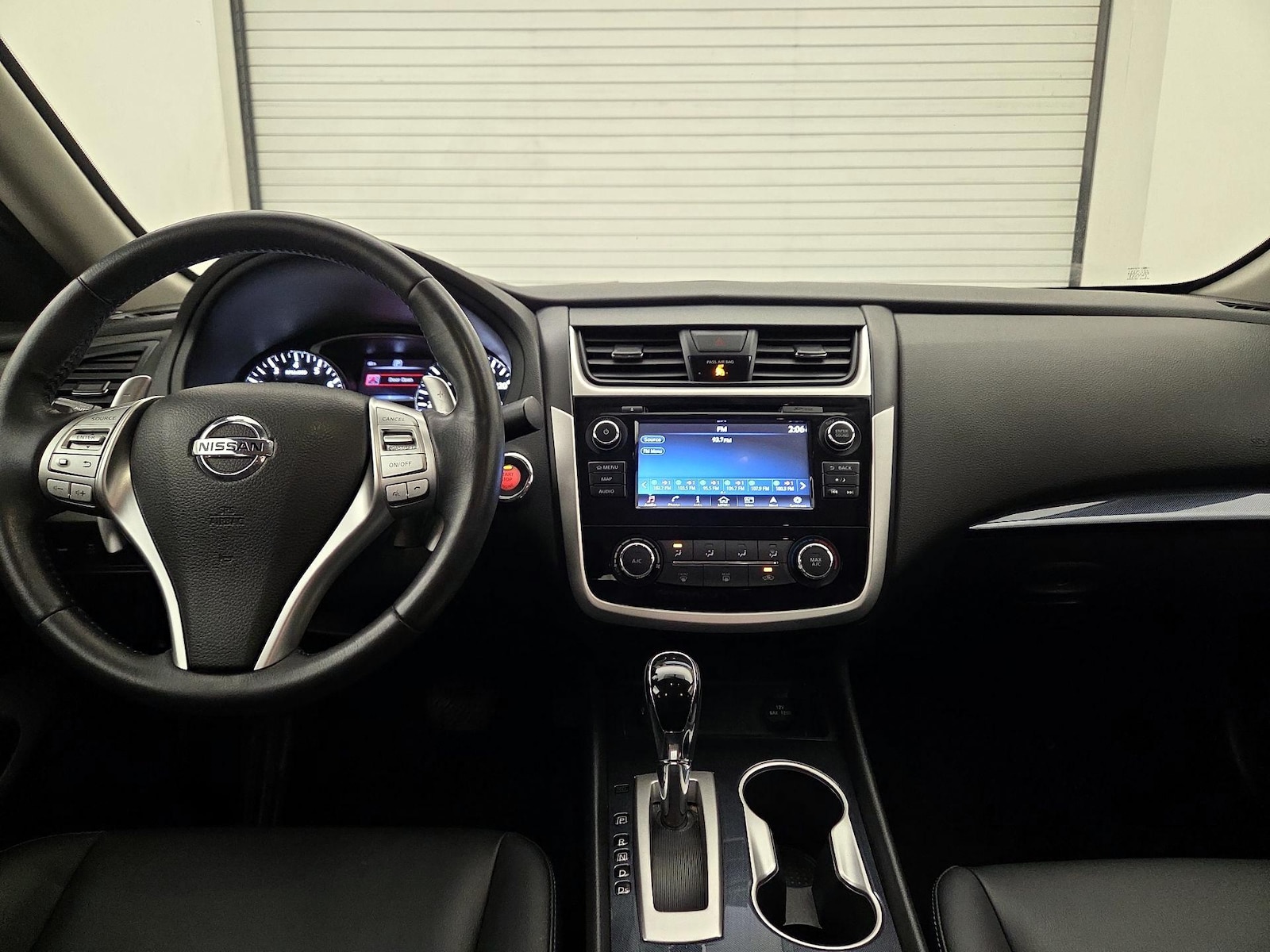 2018 Nissan Altima SR - Photo 10