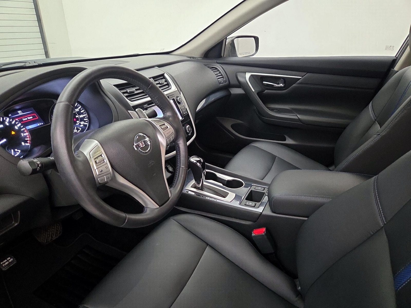 2018 Nissan Altima SR - Photo 12