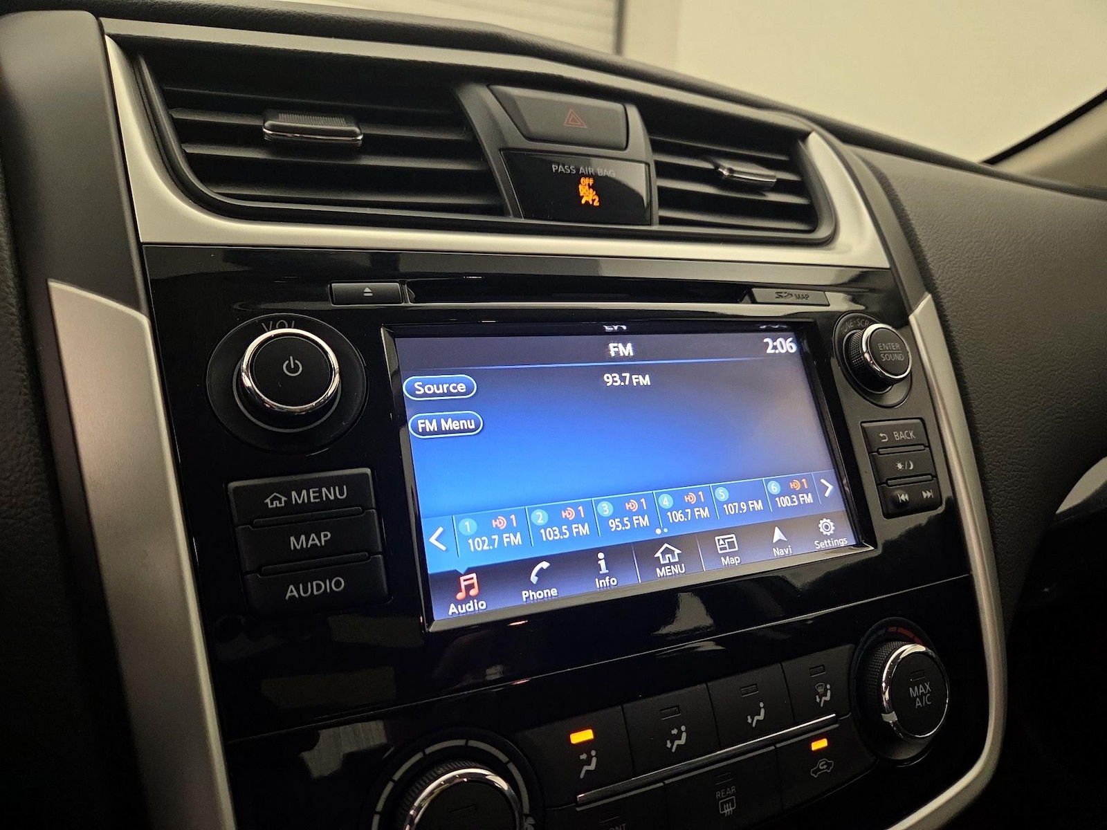 2018 Nissan Altima SR - Photo 14