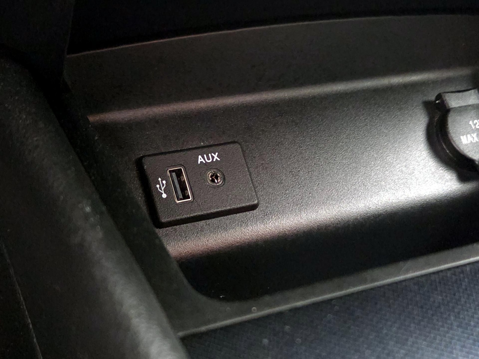 2018 Nissan Altima SR - Photo 17