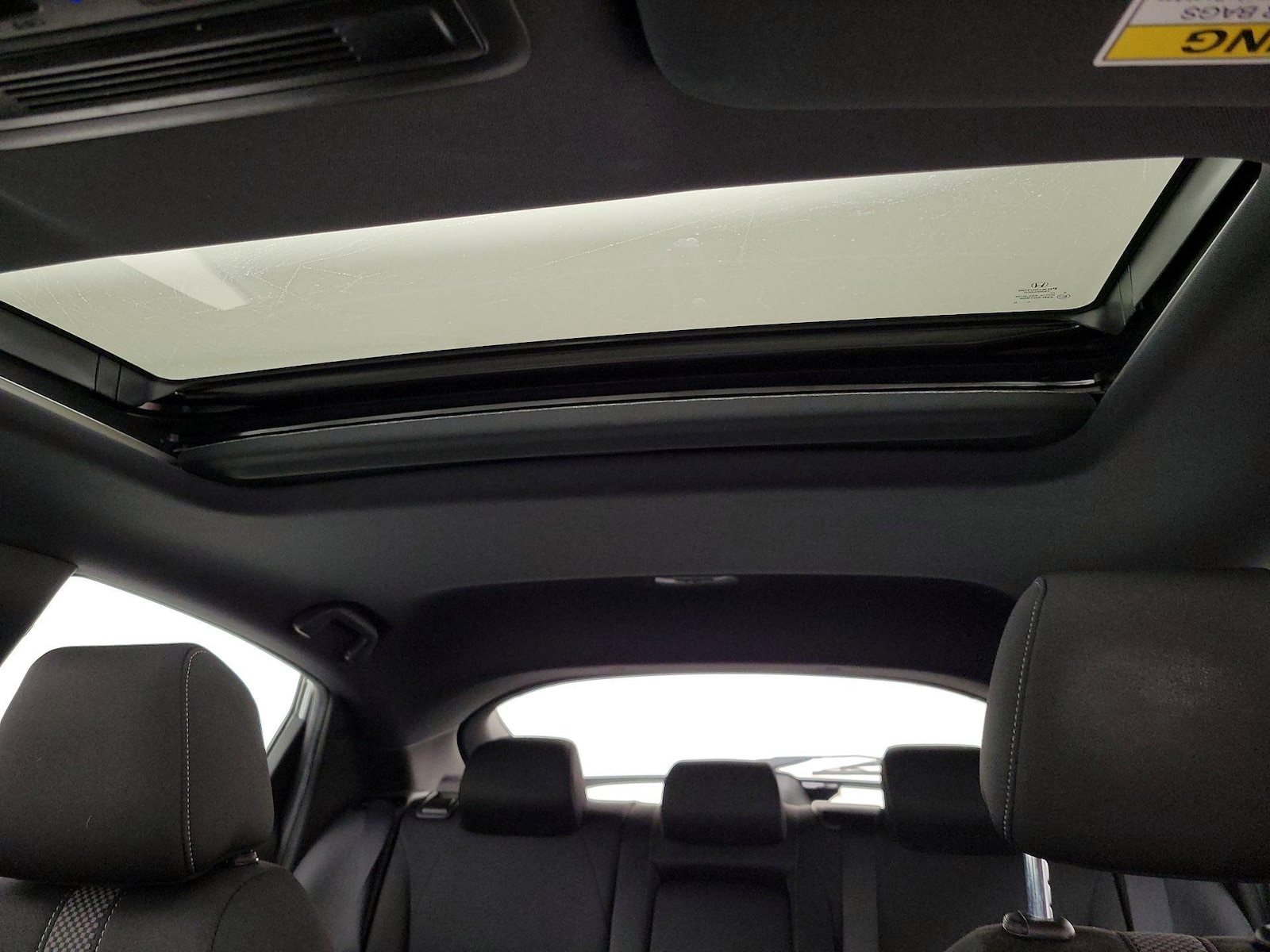 Sunroof(s) & Overhead Airbags