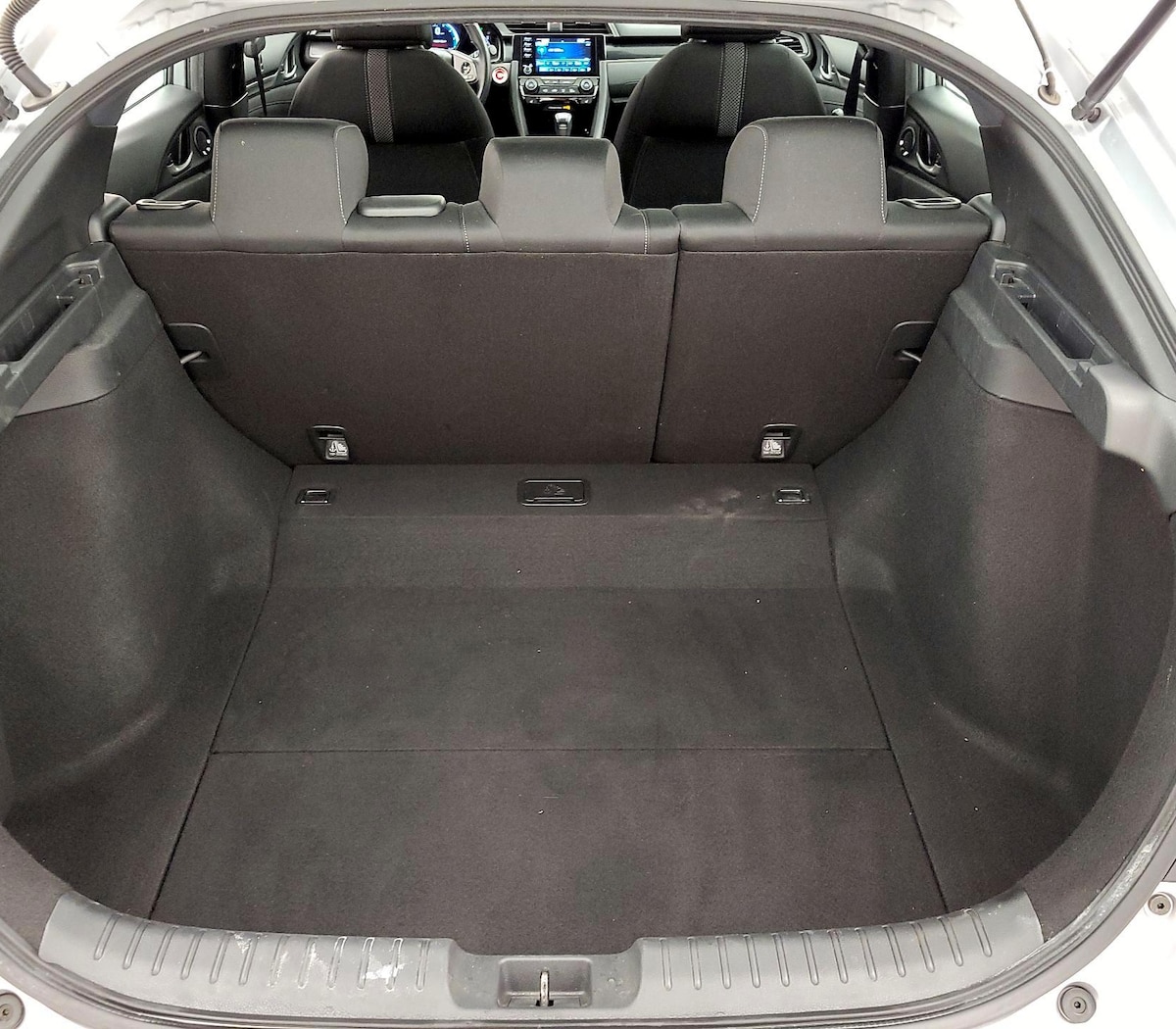 Trunk/Cargo (Seats Up)