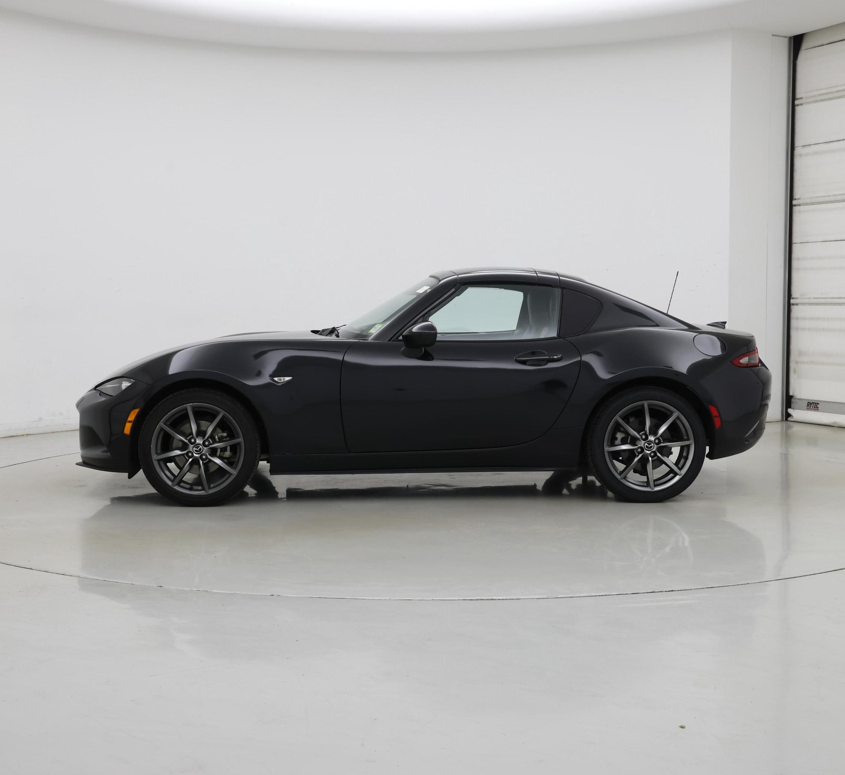 Thumbnail: 2021 Mazda MX-5 Miata - 3