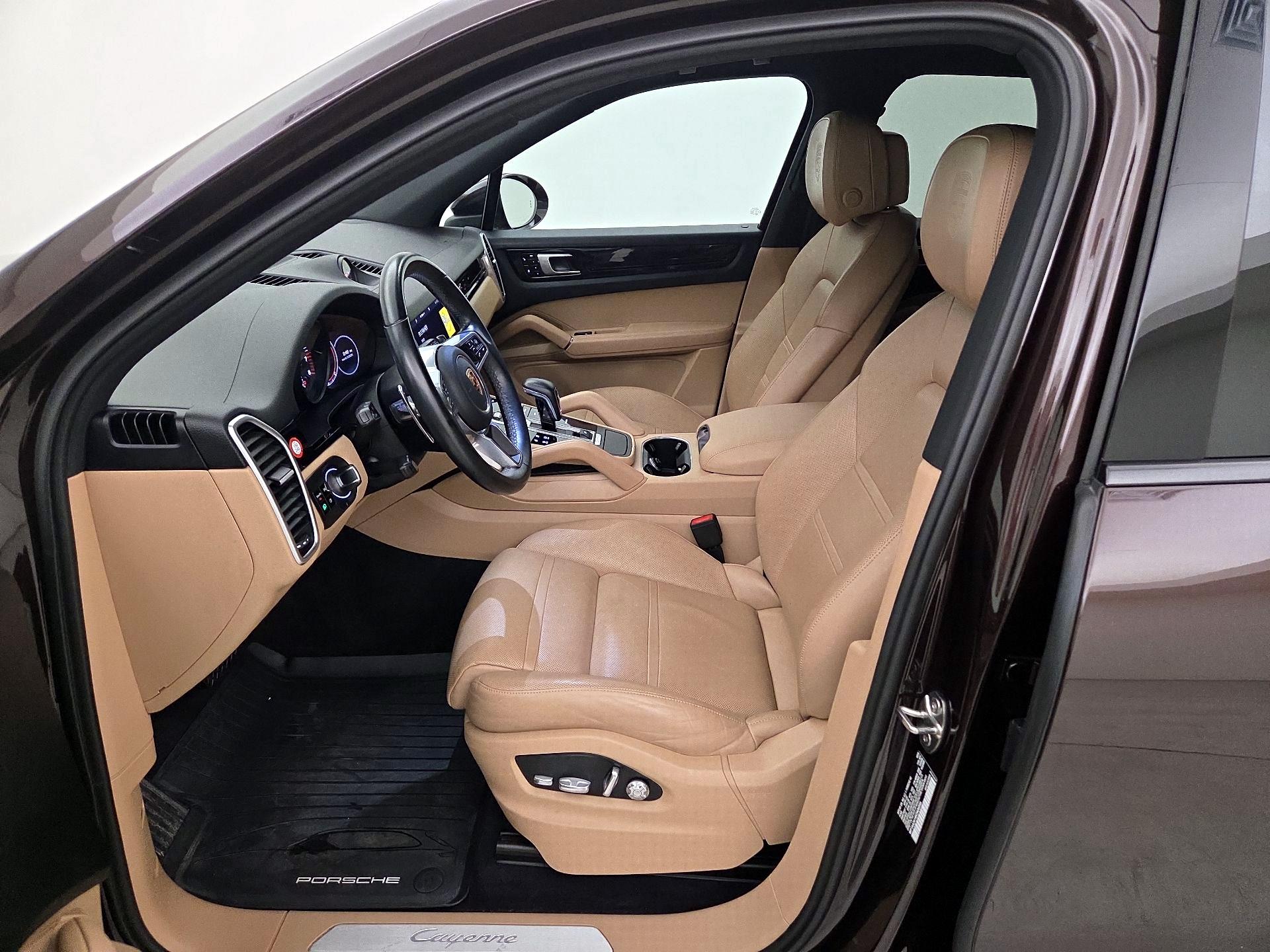 Thumbnail: 2019 Porsche Cayenne - 11