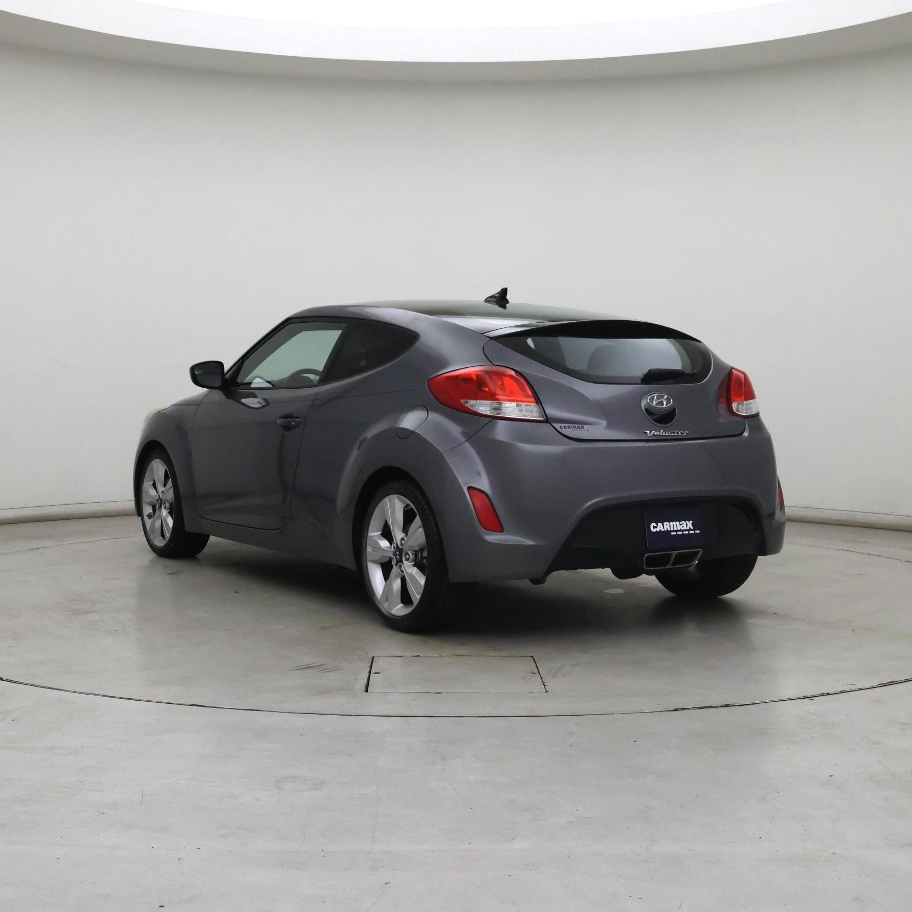 Thumbnail: 2017 Hyundai Veloster - 2