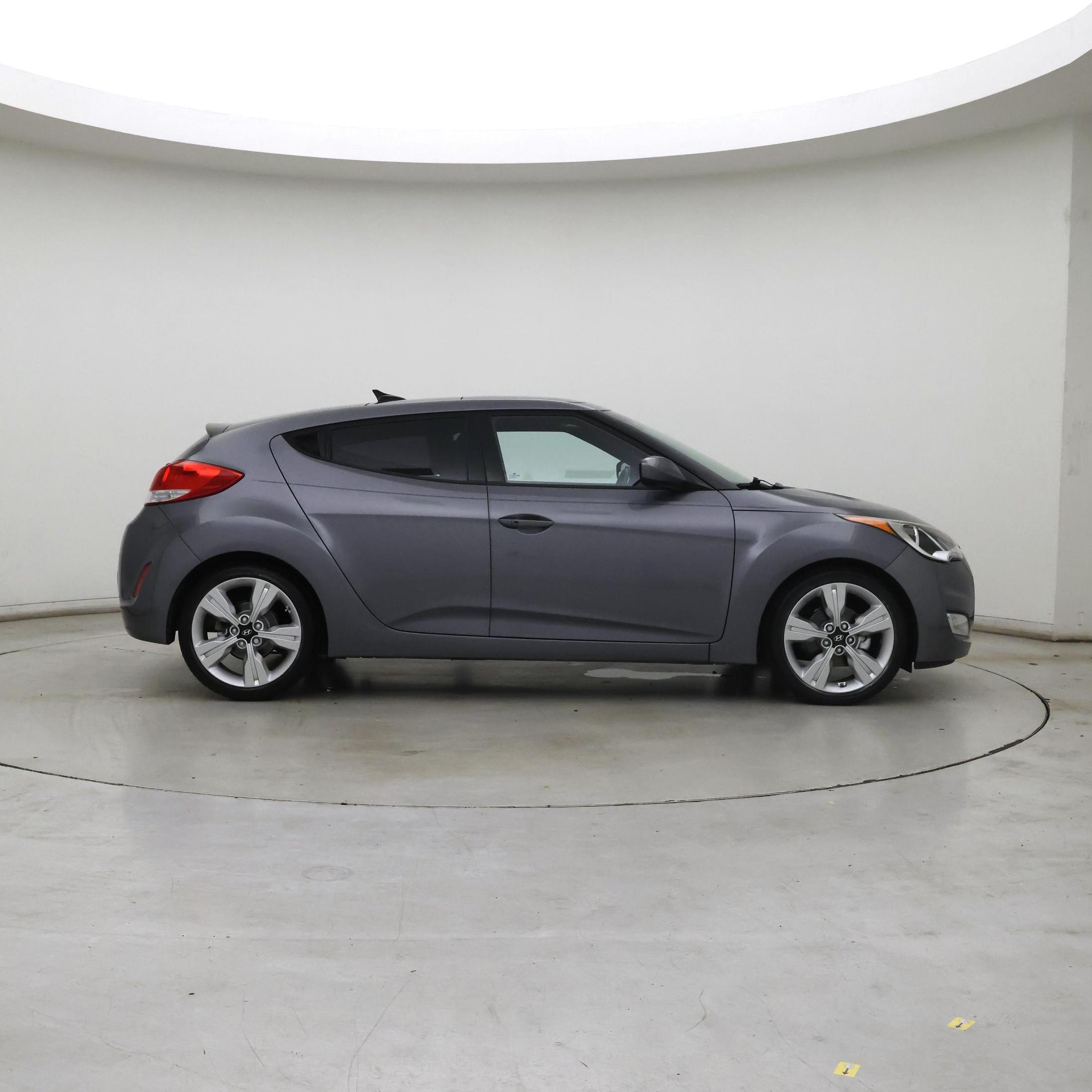 Thumbnail: 2017 Hyundai Veloster - 7
