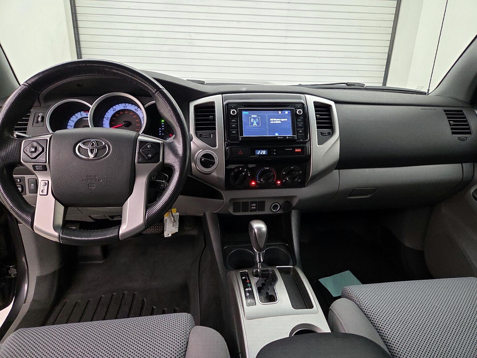 Thumbnail: 2014 Toyota Tacoma - 9