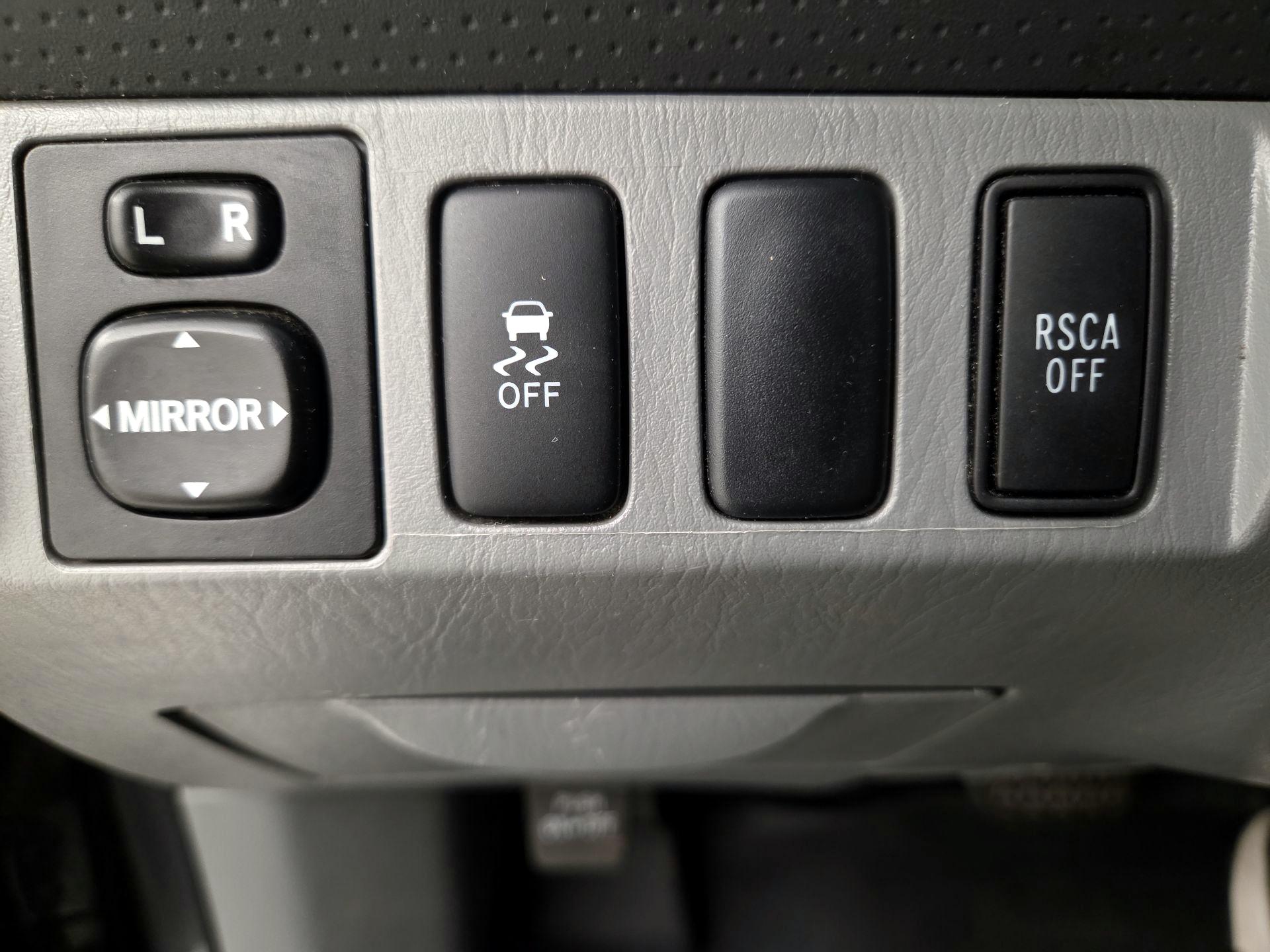 Thumbnail: 2014 Toyota Tacoma - 13