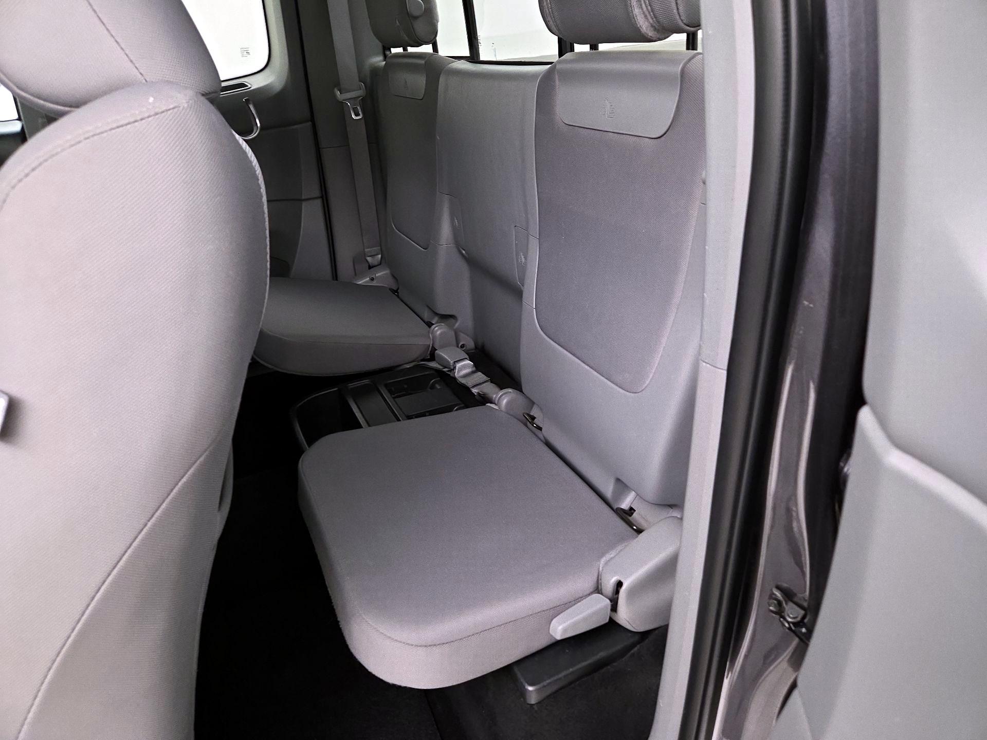 Thumbnail: 2014 Toyota Tacoma - 19