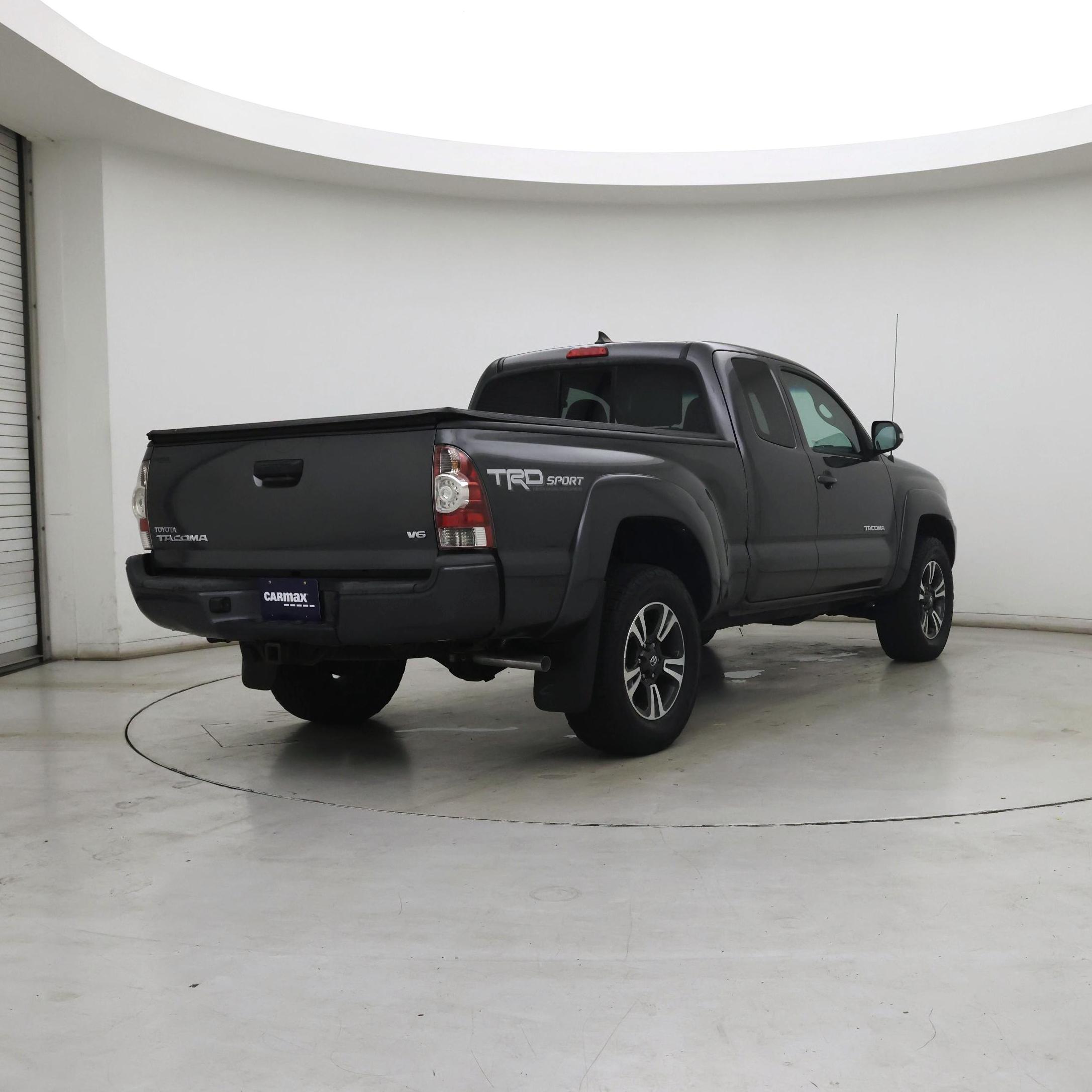 Thumbnail: 2014 Toyota Tacoma - 8