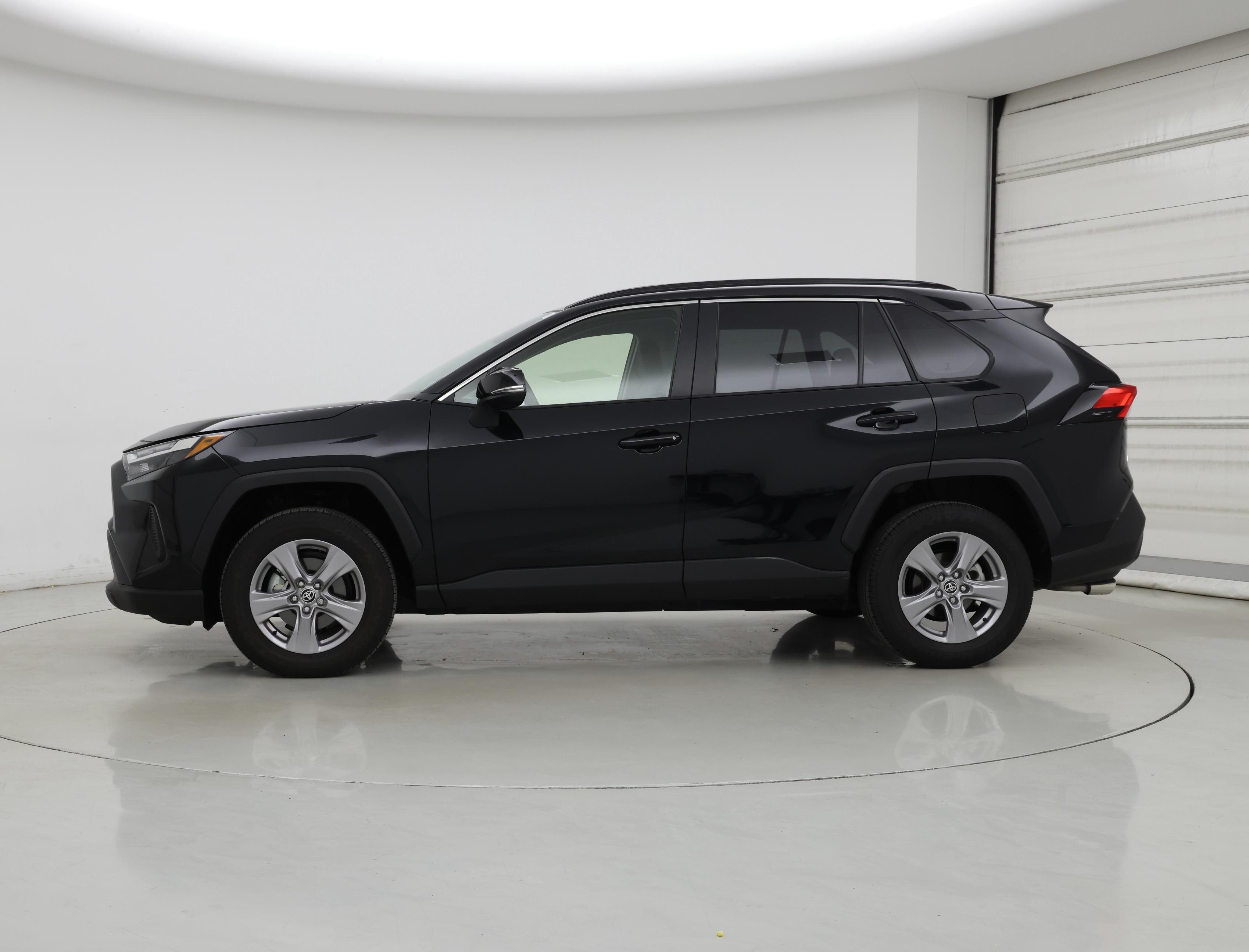 Thumbnail: 2025 Toyota RAV4 - 3