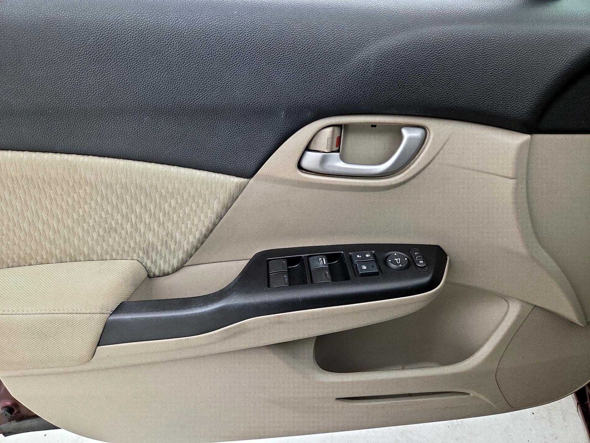 Thumbnail: 2015 Honda Civic - 12