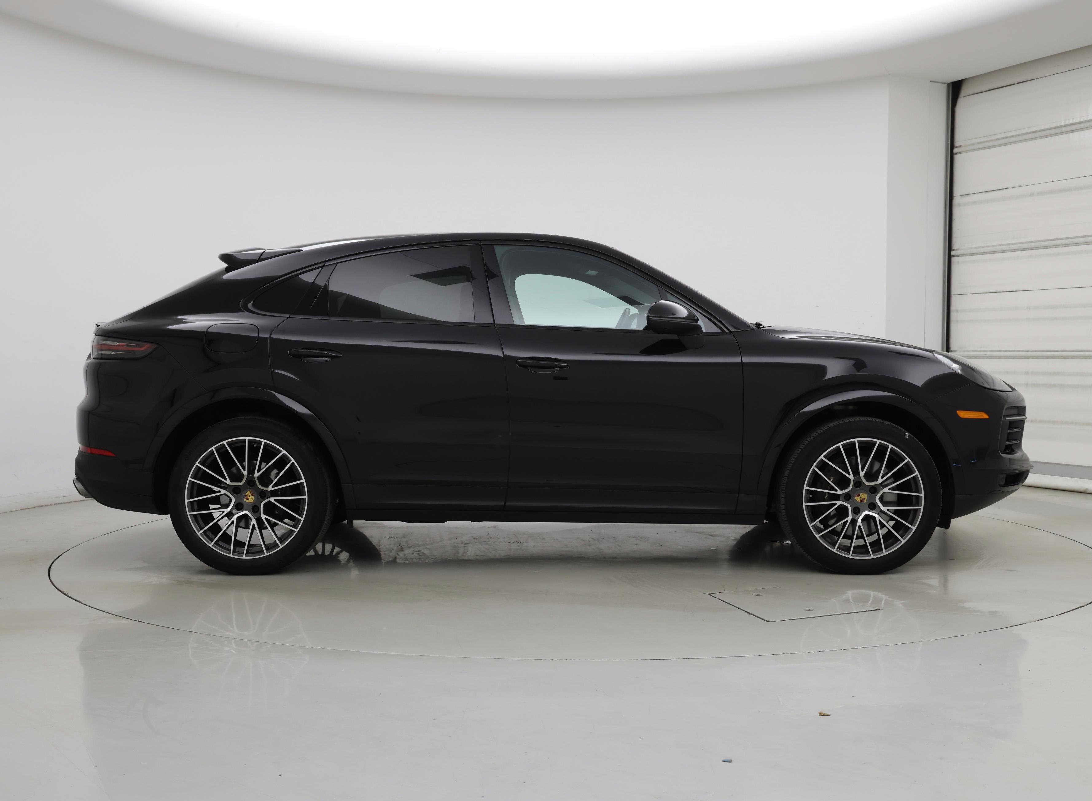 Thumbnail: 2023 Porsche Cayenne - 7