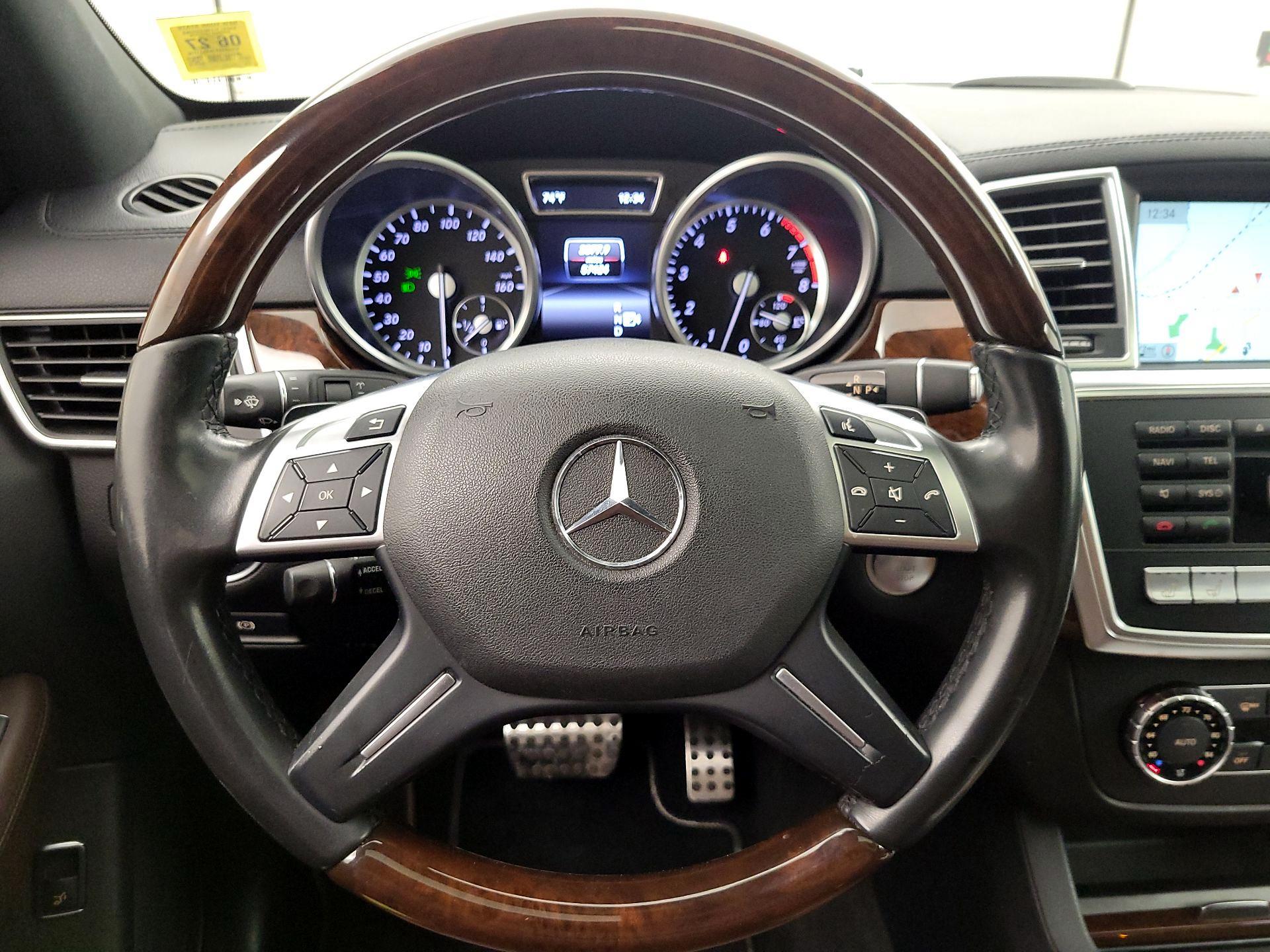 Thumbnail: 2015 Mercedes-Benz GL-Class - 10