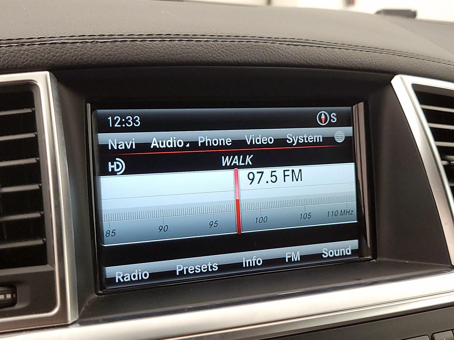 Thumbnail: 2015 Mercedes-Benz GL-Class - 16
