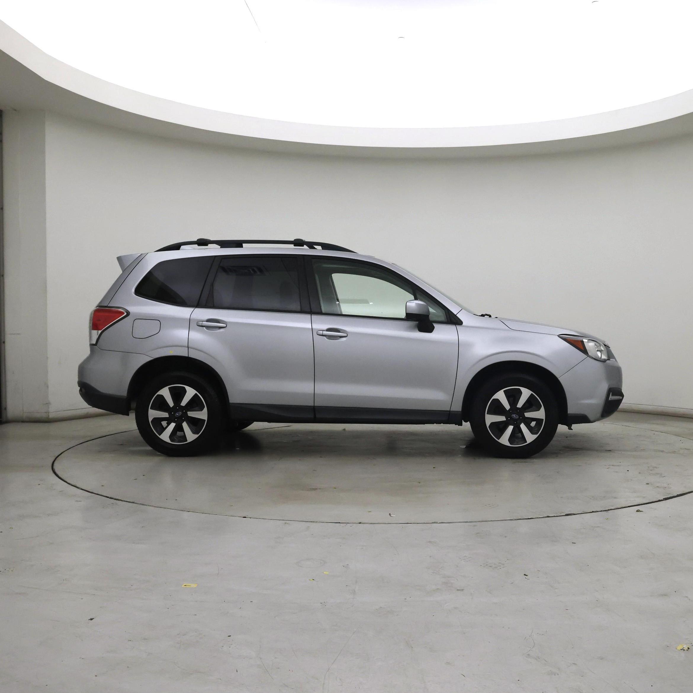 Thumbnail: 2017 Subaru Forester - 7