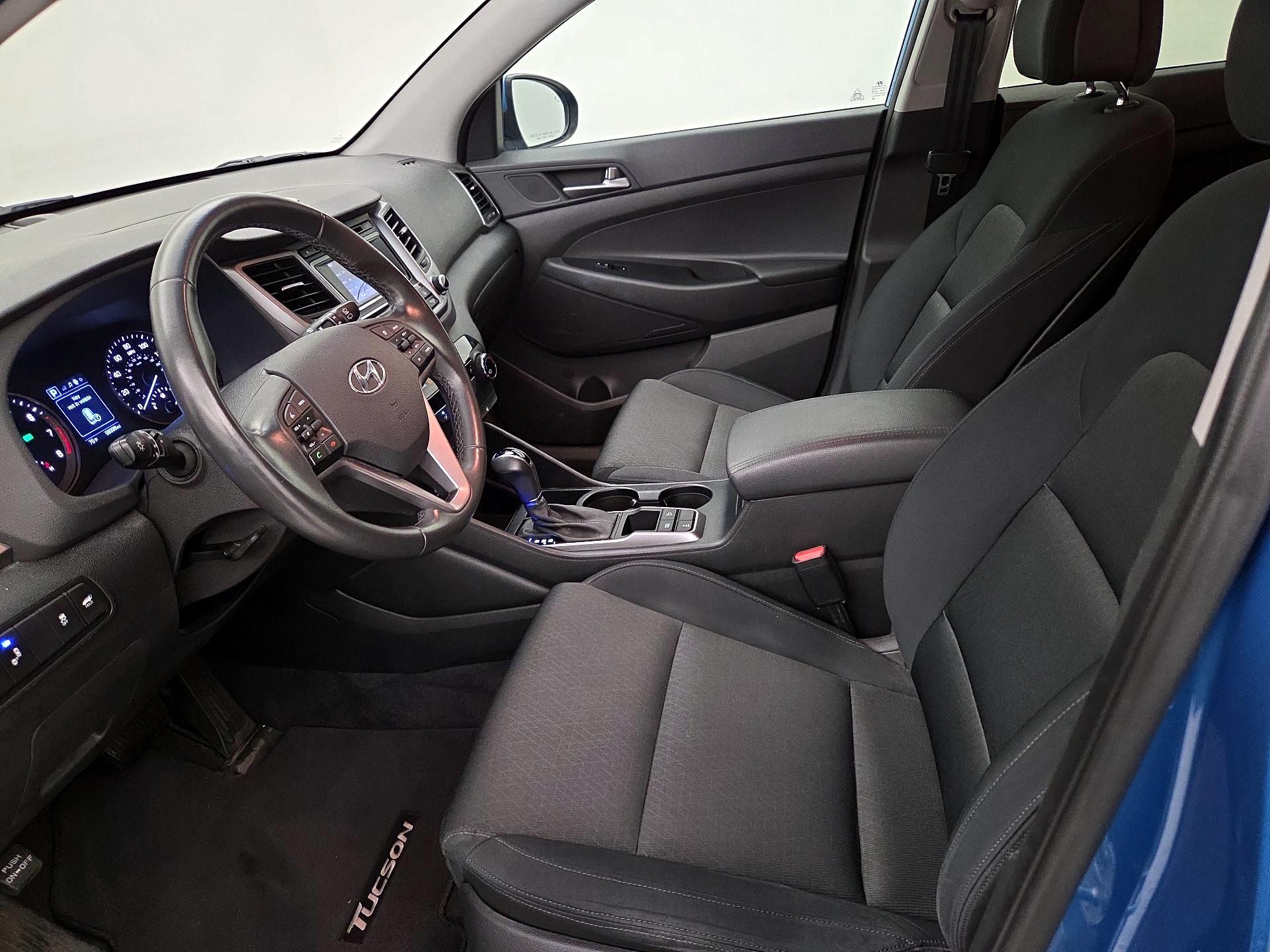 Thumbnail: 2016 Hyundai Tucson - 11