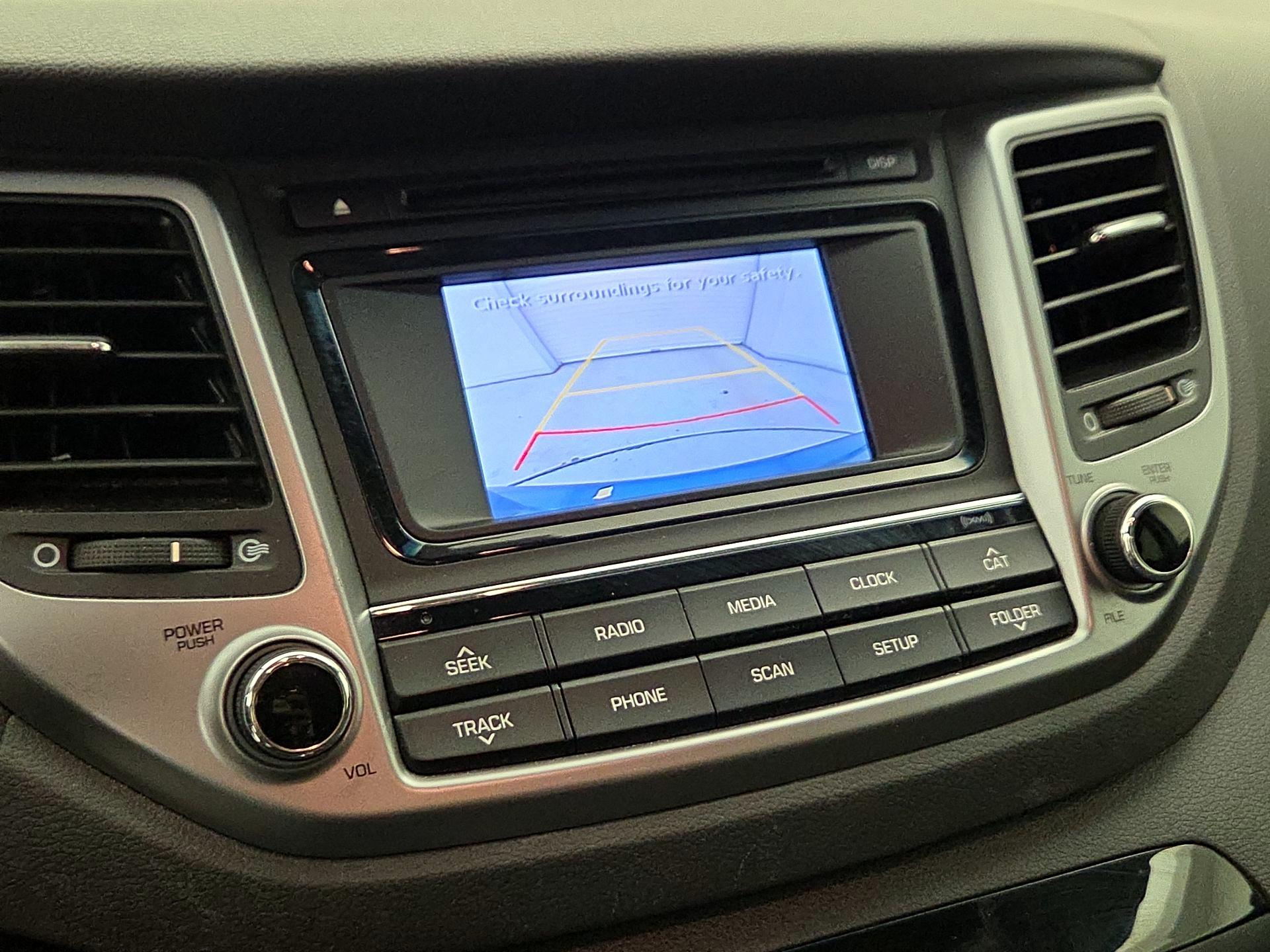 Thumbnail: 2016 Hyundai Tucson - 14