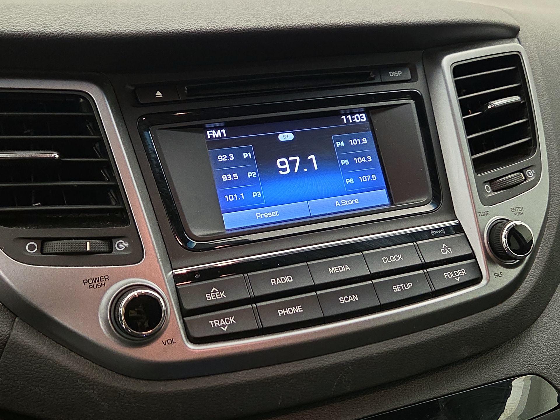 Thumbnail: 2016 Hyundai Tucson - 15