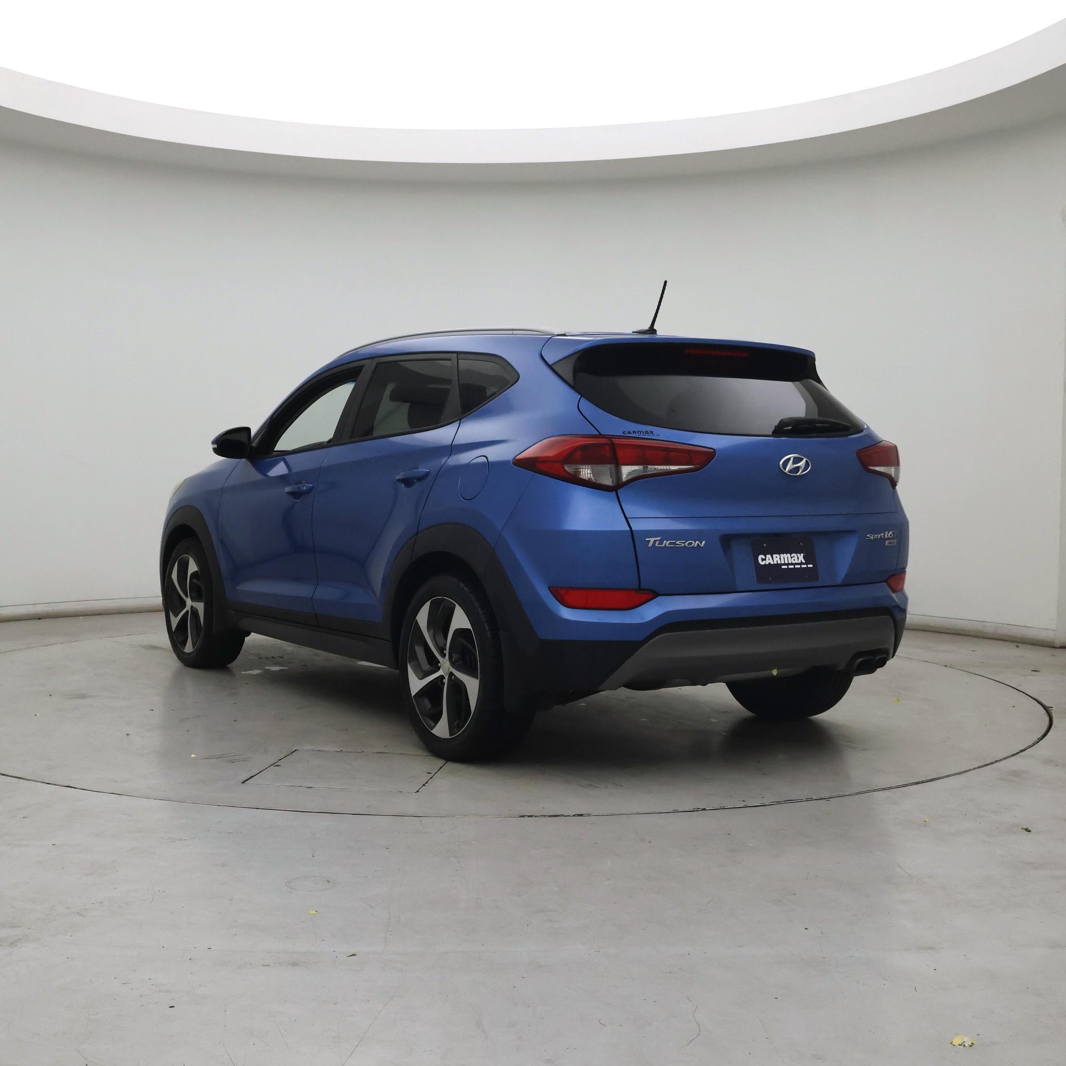 Thumbnail: 2016 Hyundai Tucson - 2
