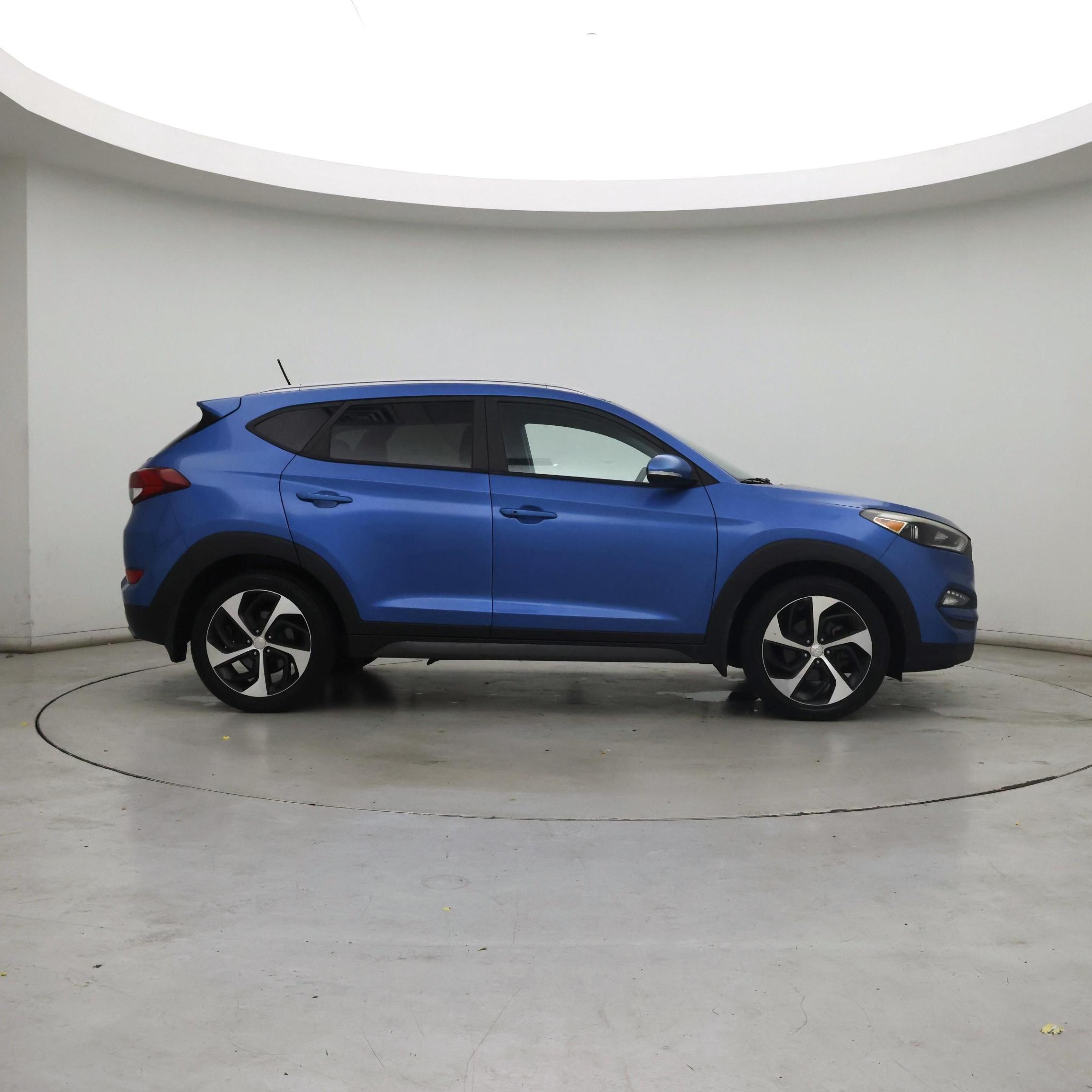 Thumbnail: 2016 Hyundai Tucson - 7