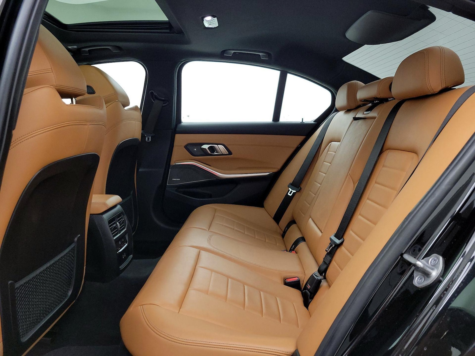 2021 BMW 3 Series 330i - Photo 22