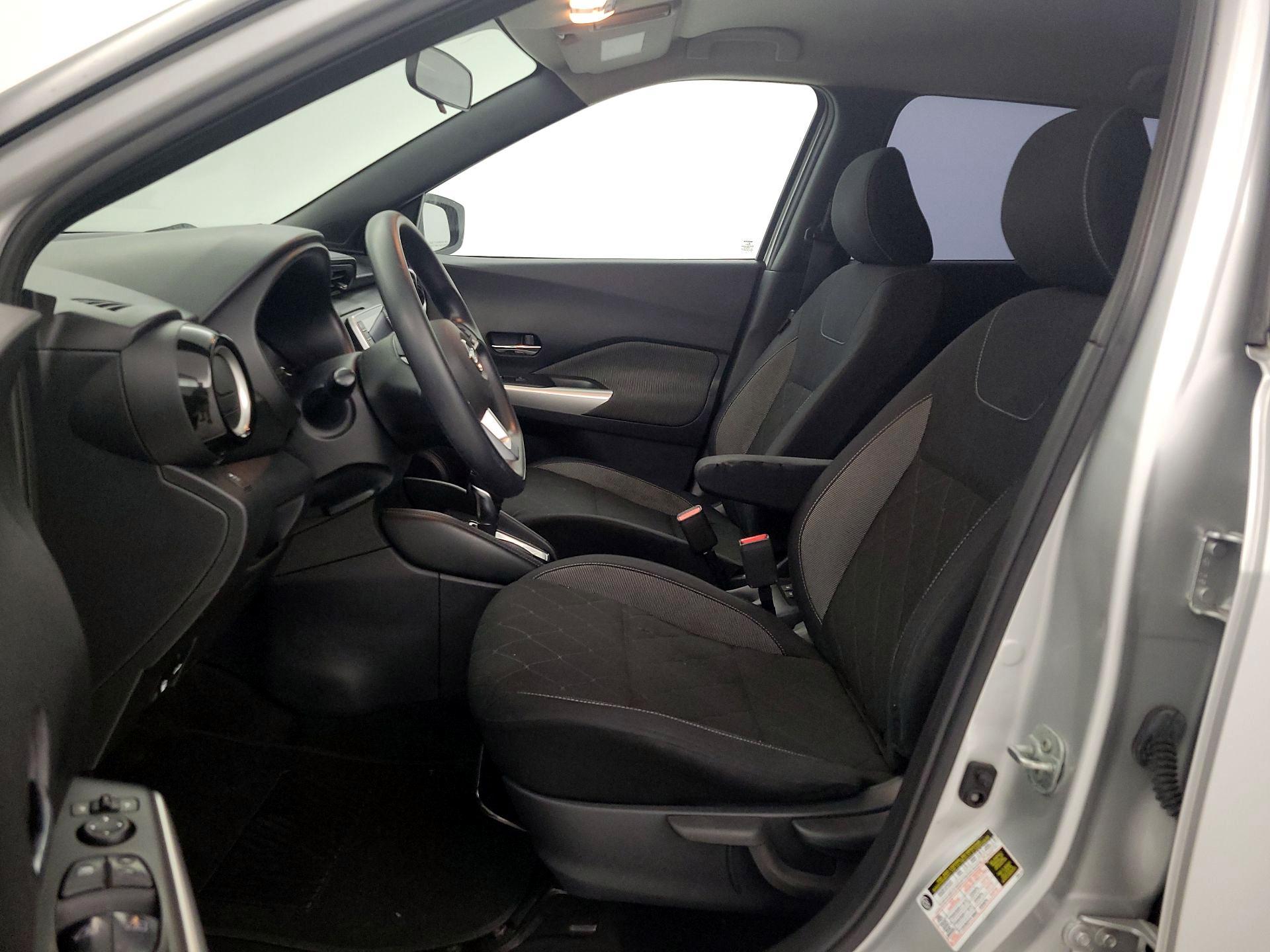 Thumbnail: 2018 Nissan Kicks - 11