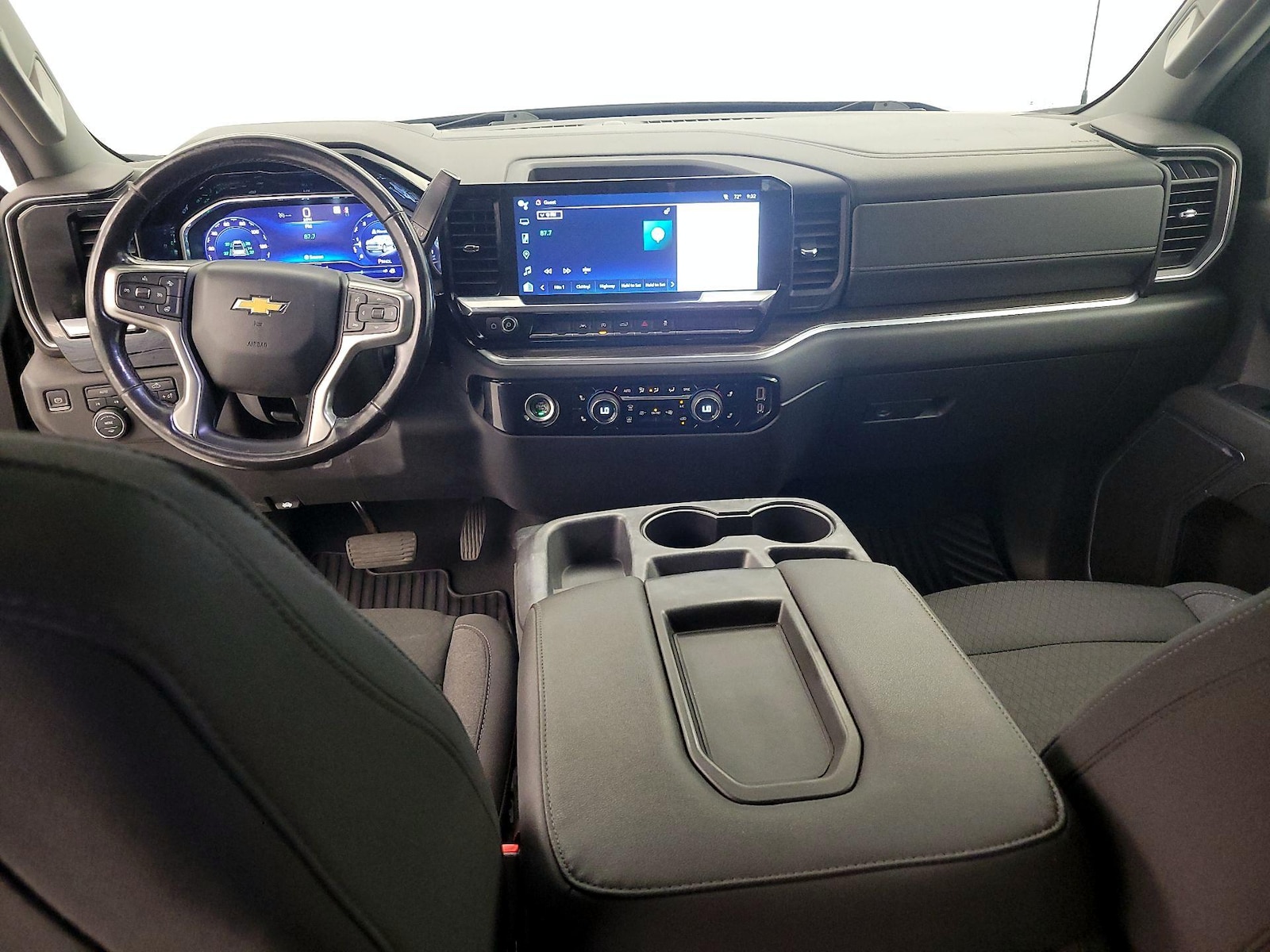 2022 Chevrolet Silverado 1500 LT - Photo 10