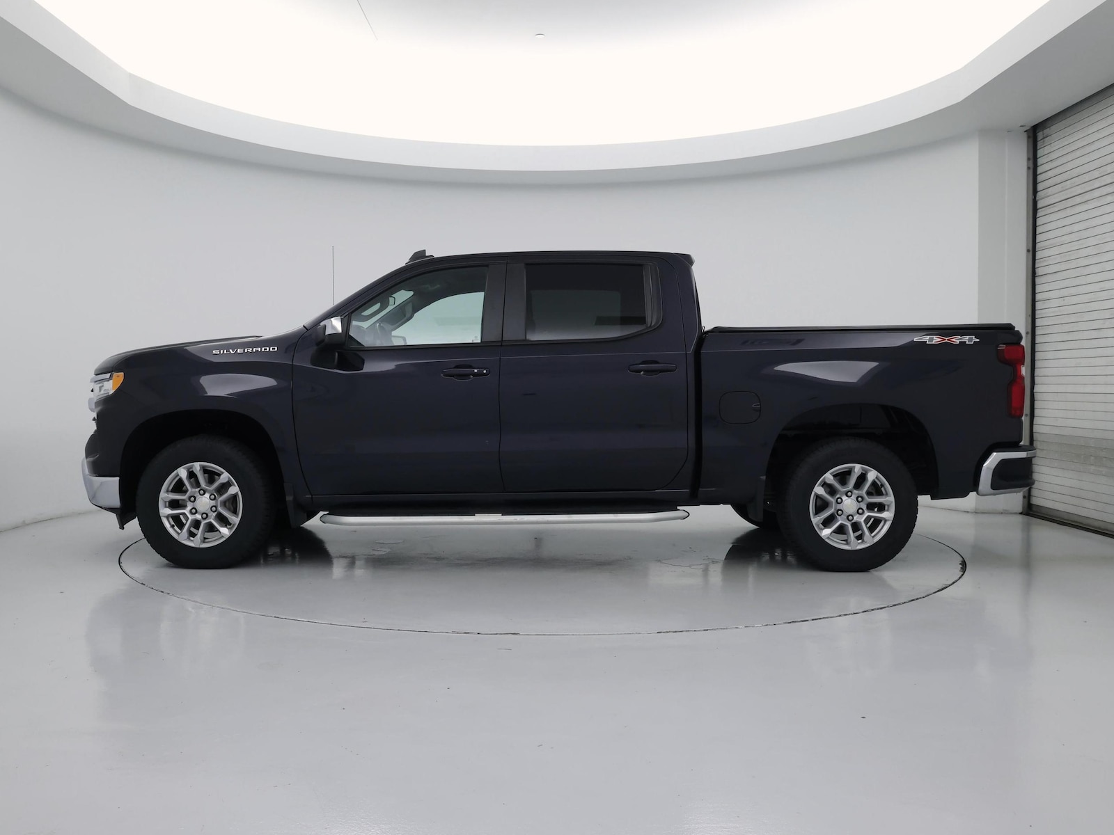 2022 Chevrolet Silverado 1500 LT - Photo 4