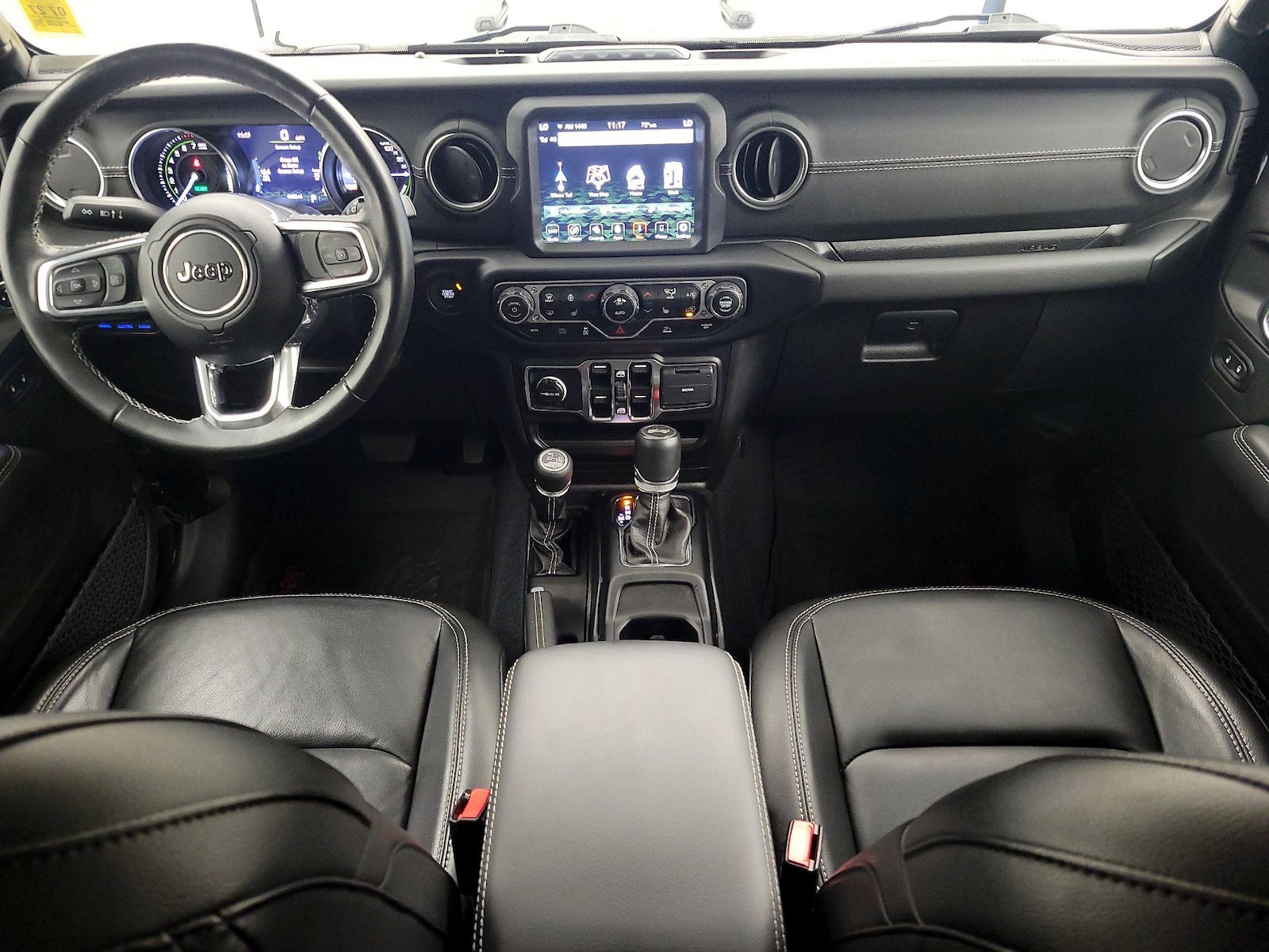 Apple CarPlay® & Android Auto™