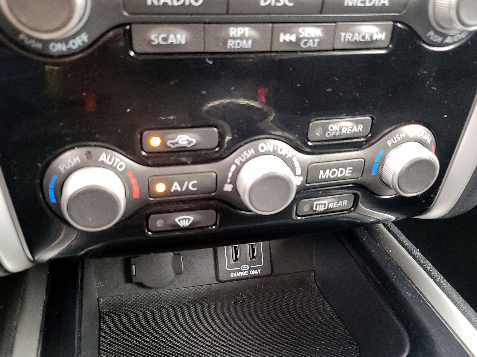 Thumbnail: 2018 Nissan Pathfinder - 16