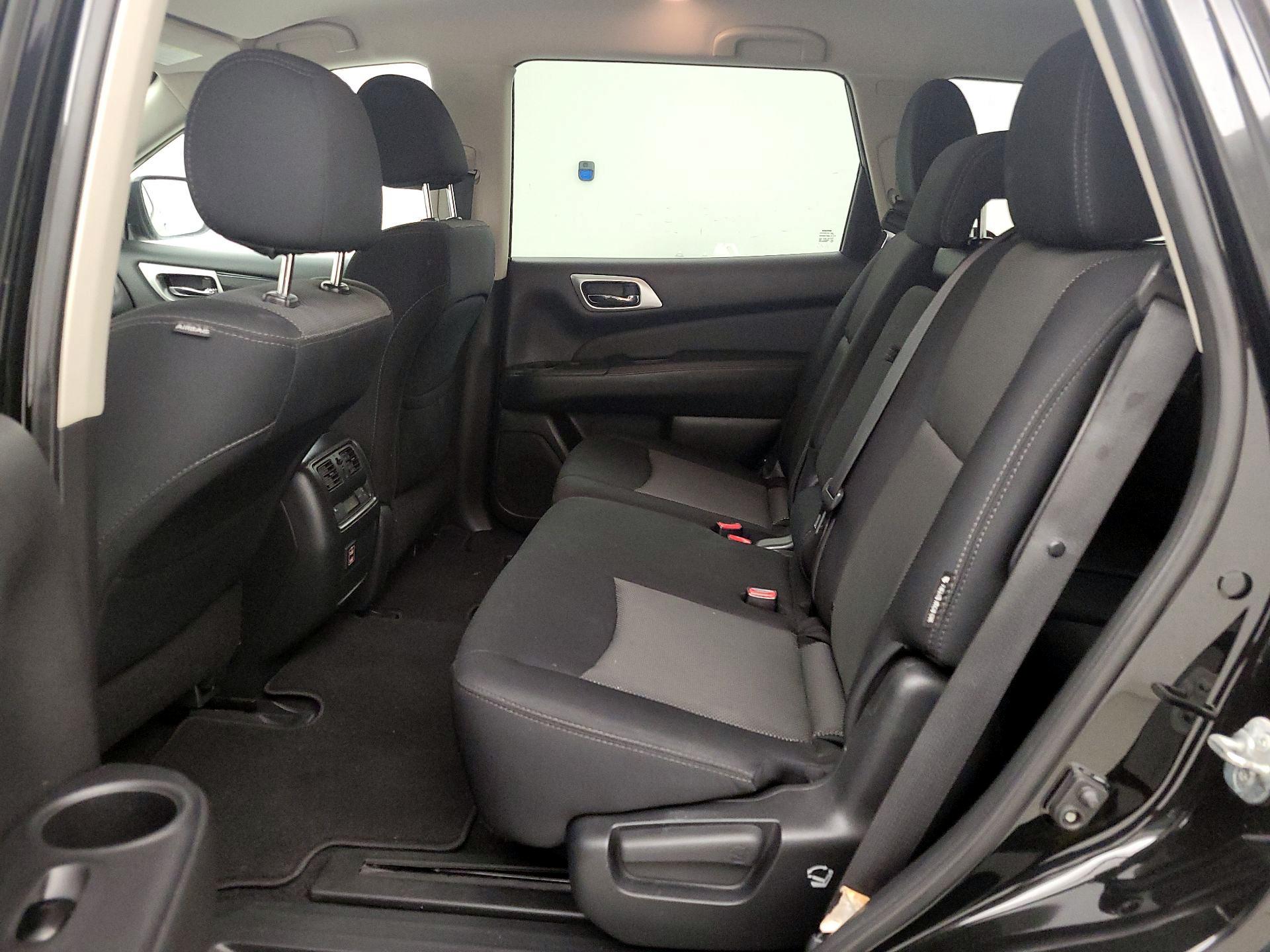 Thumbnail: 2018 Nissan Pathfinder - 19