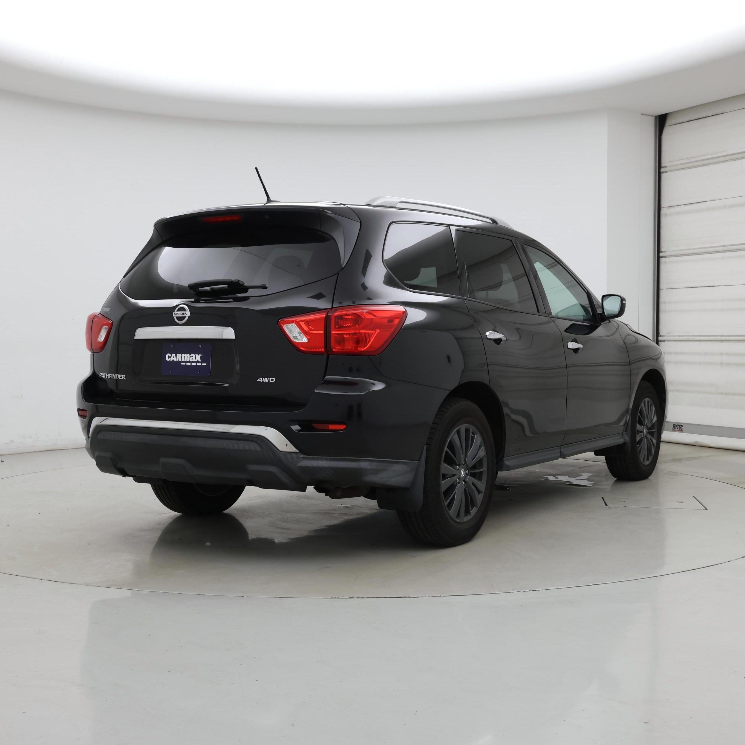Thumbnail: 2018 Nissan Pathfinder - 8