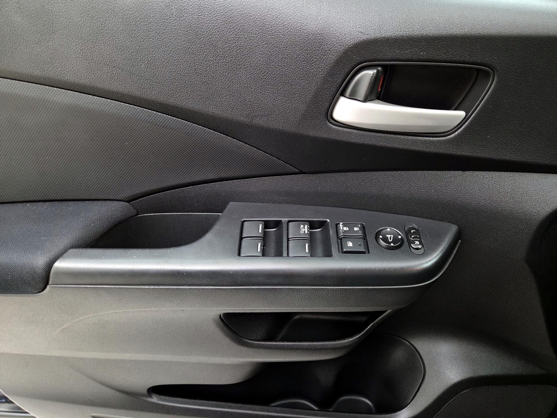 Thumbnail: 2016 Honda CR-V - 12