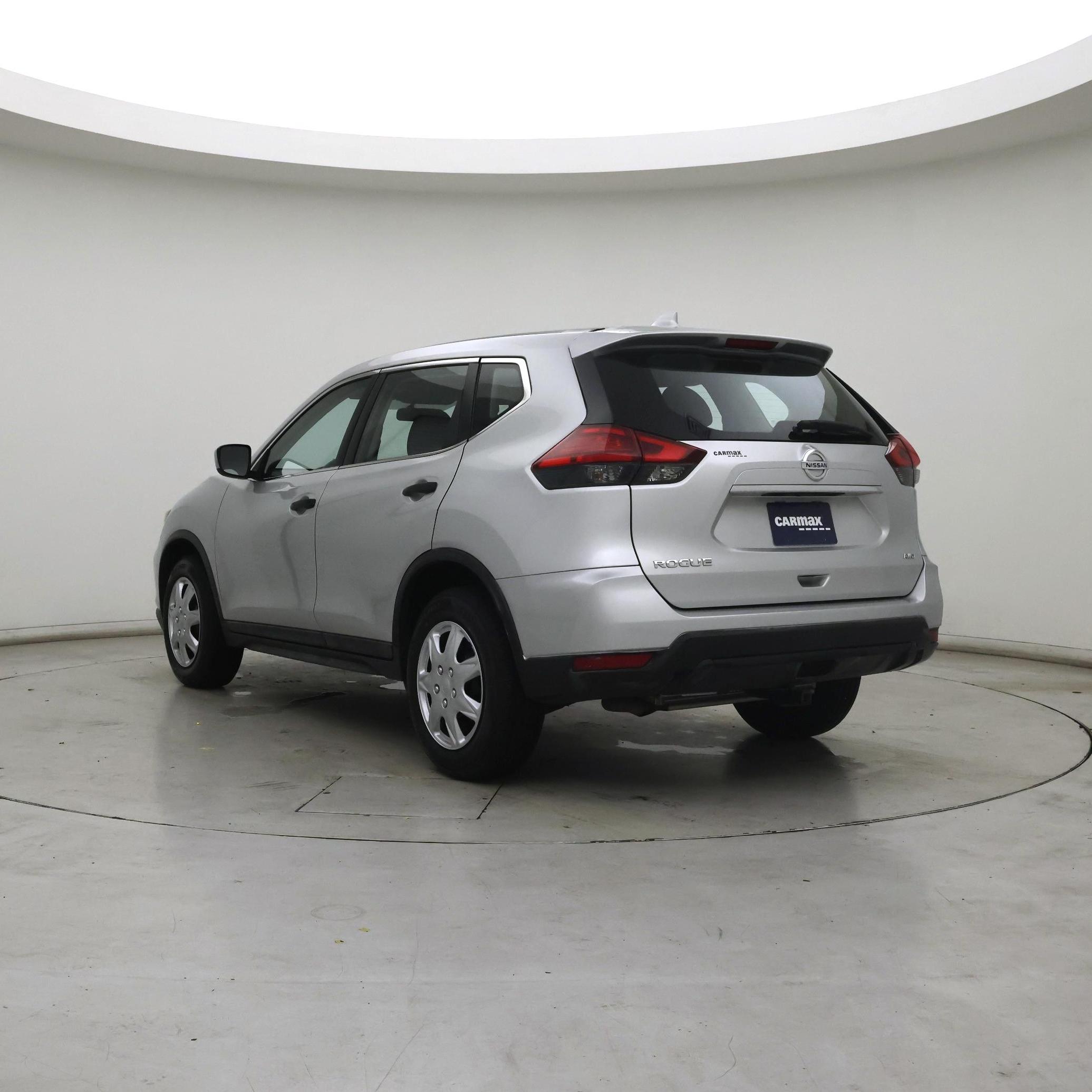 Thumbnail: 2017 Nissan Rogue - 2