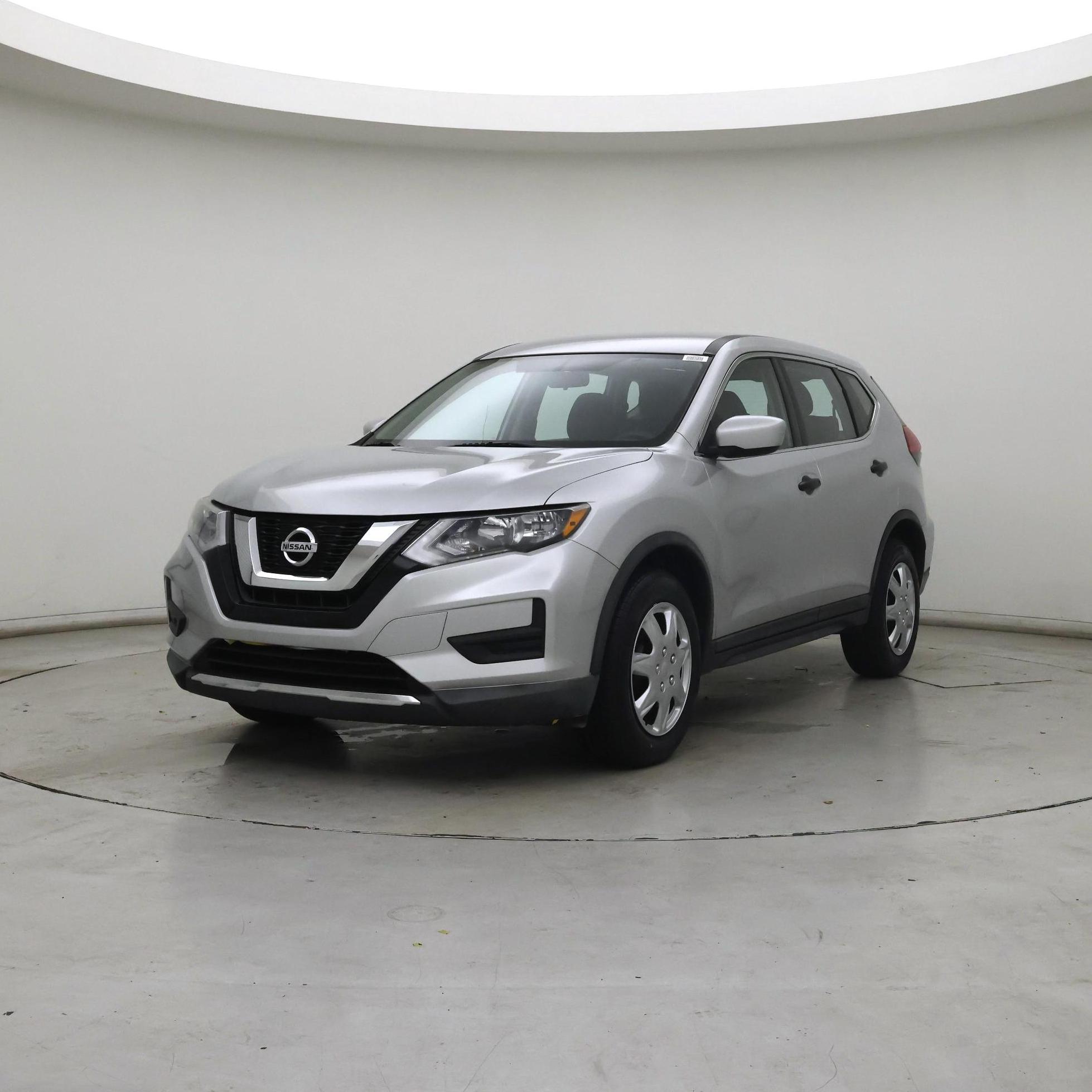 Thumbnail: 2017 Nissan Rogue - 4