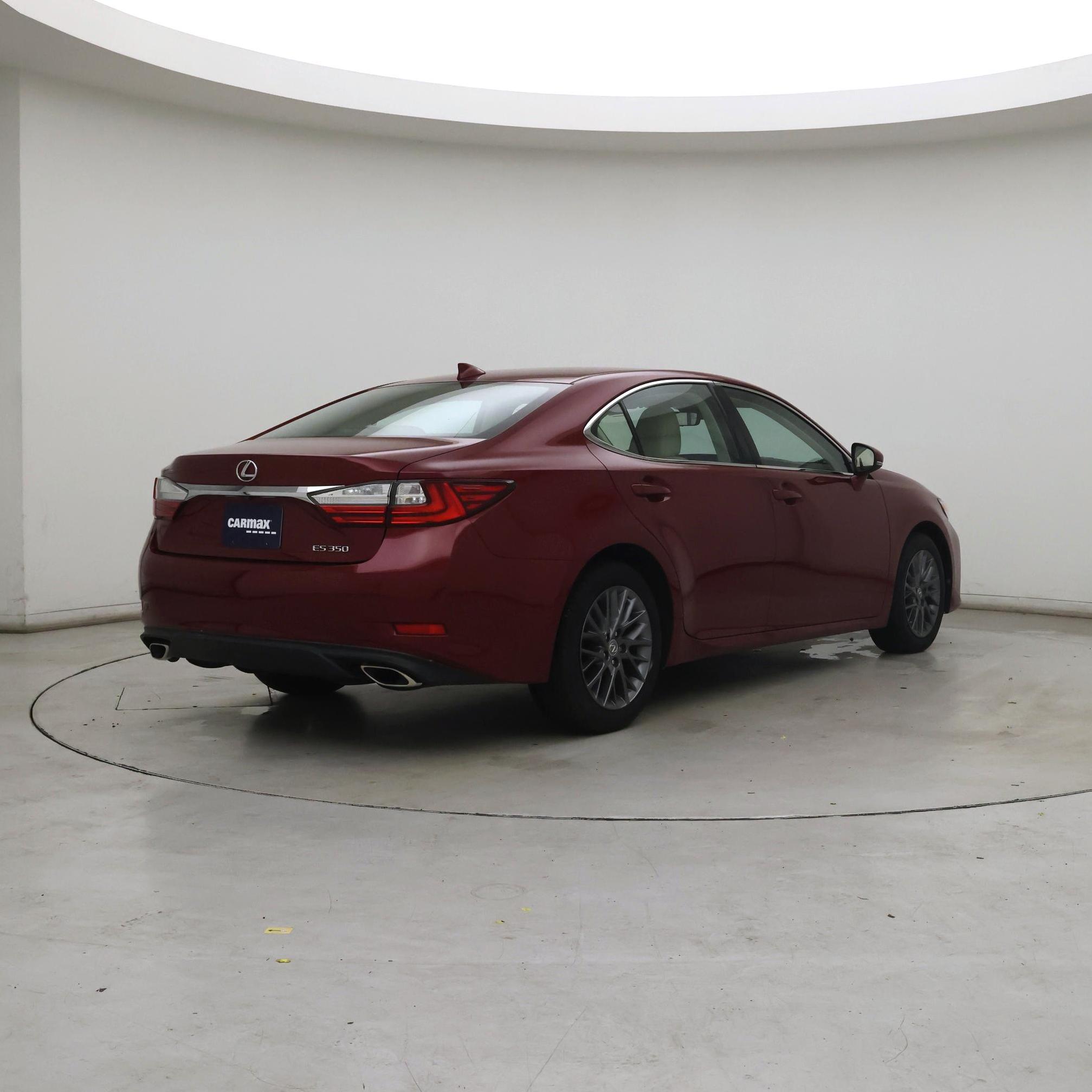 Thumbnail: 2018 Lexus ES - 8