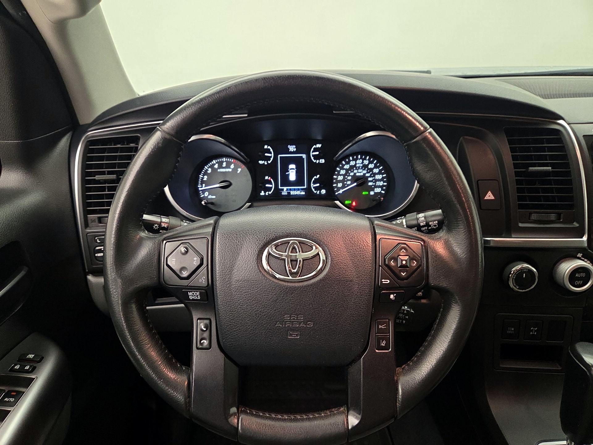Thumbnail: 2020 Toyota Sequoia - 10