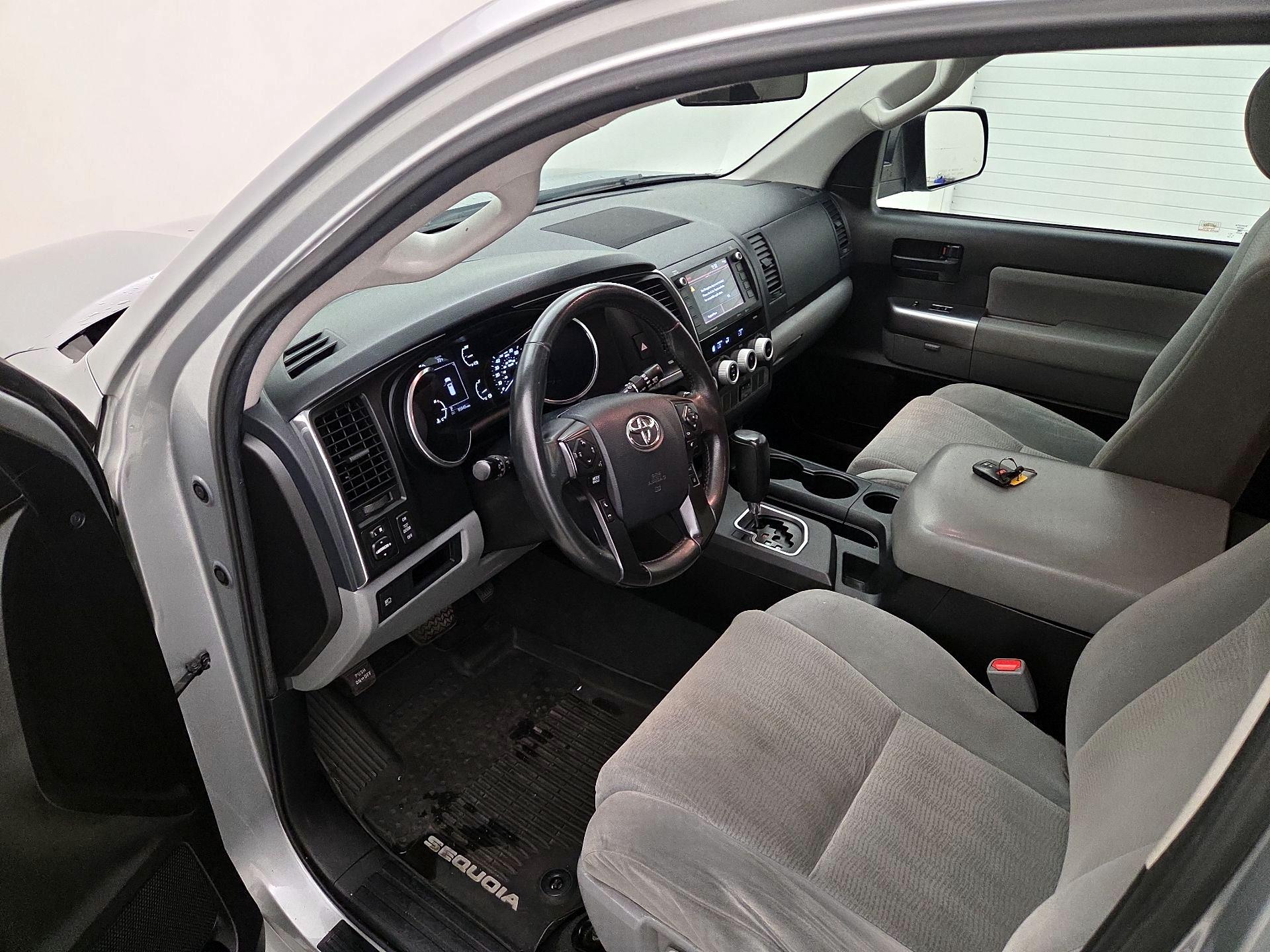 Thumbnail: 2020 Toyota Sequoia - 11