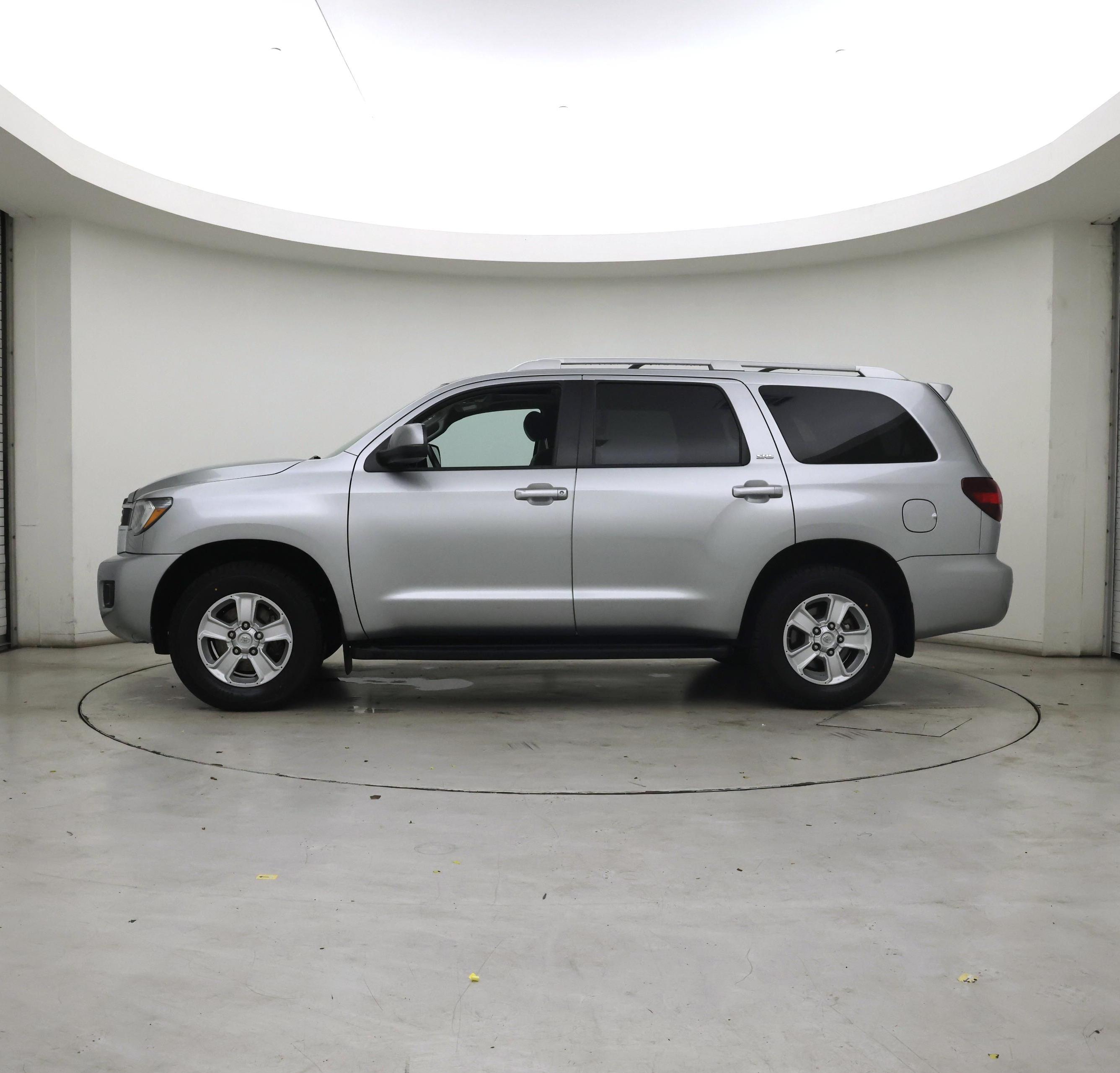 Thumbnail: 2020 Toyota Sequoia - 3