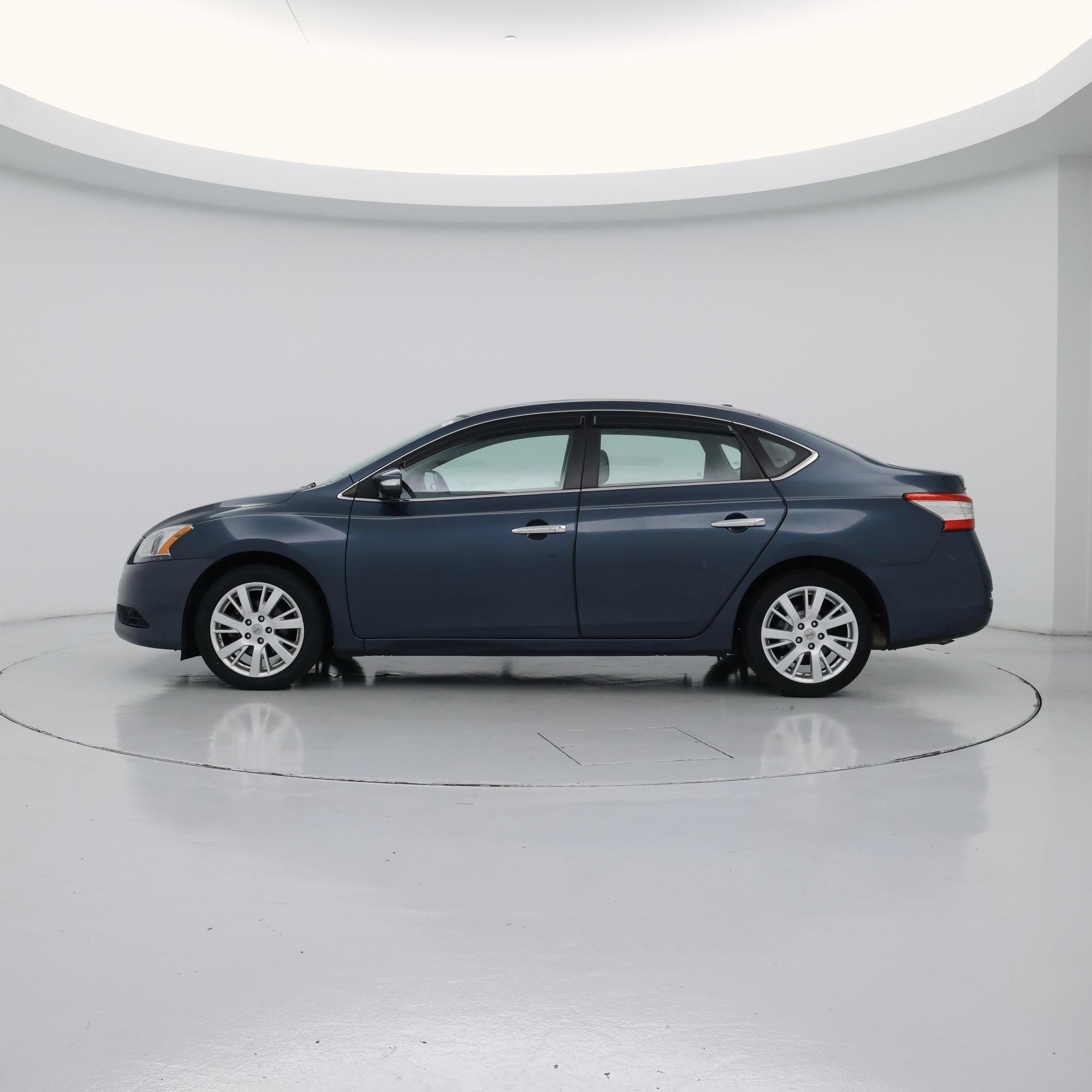 Thumbnail: 2014 Nissan Sentra - 3