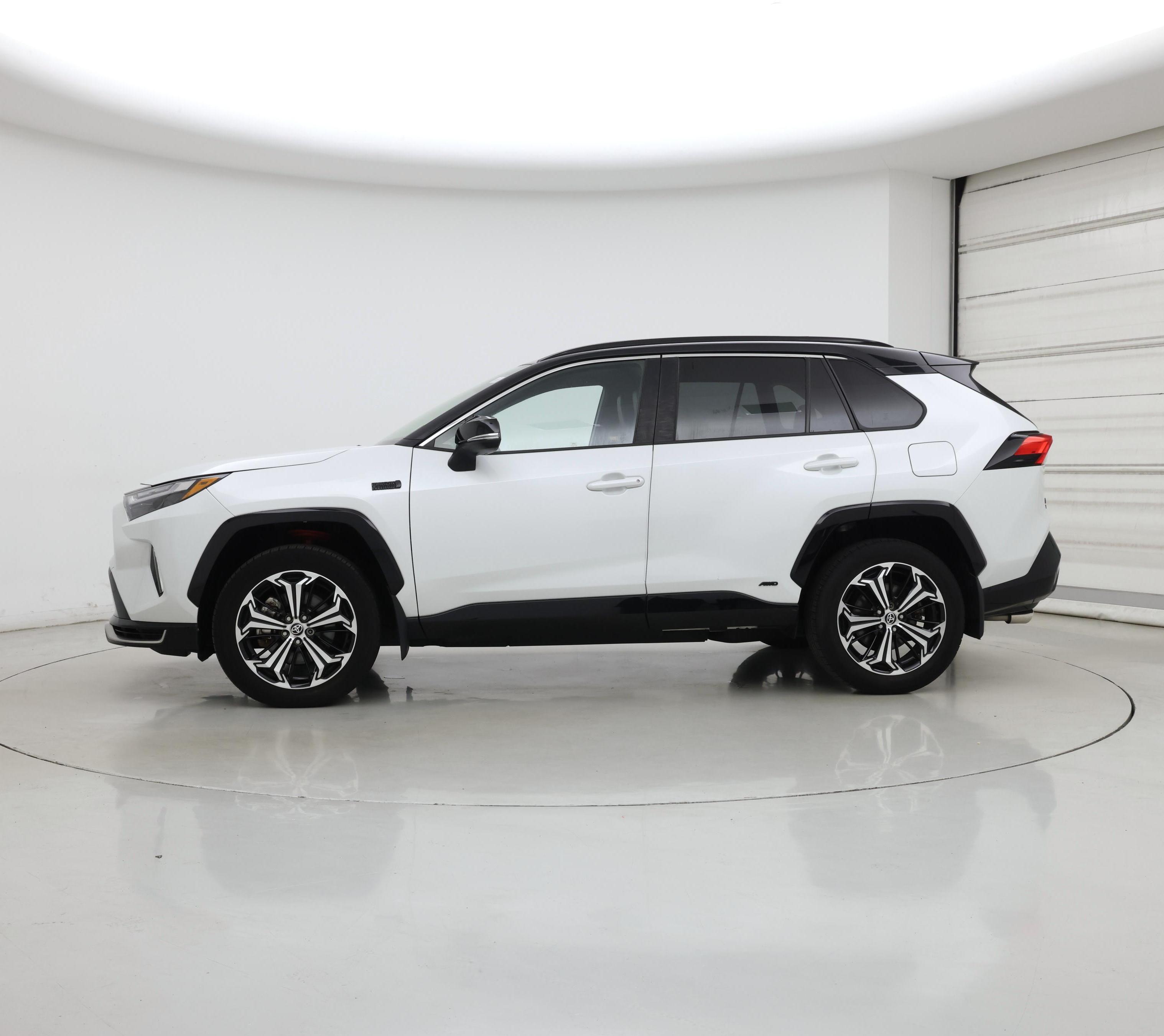 Thumbnail: 2023 Toyota RAV4 - 3
