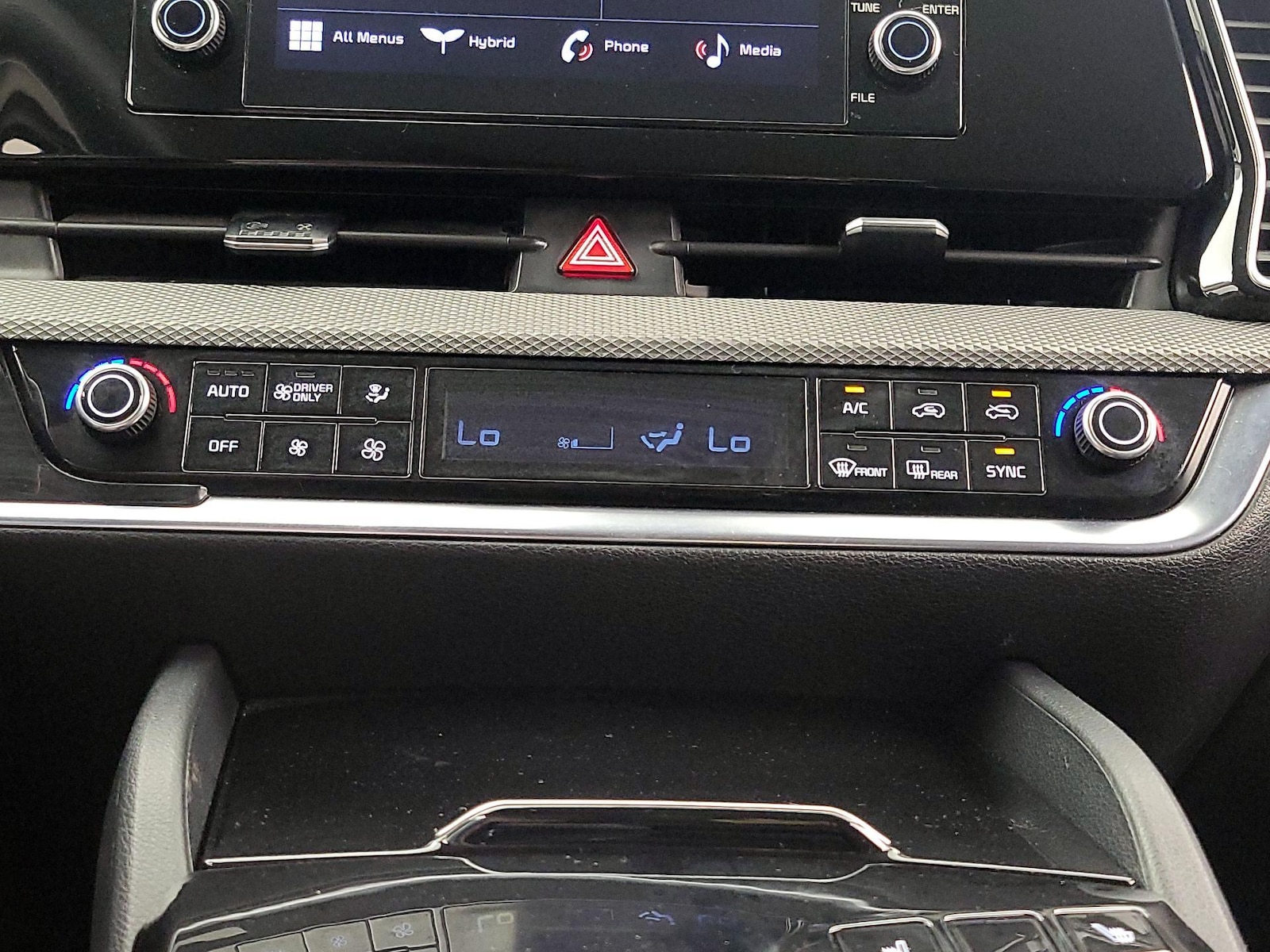2024 Kia Sportage LX Hybrid - Photo 17