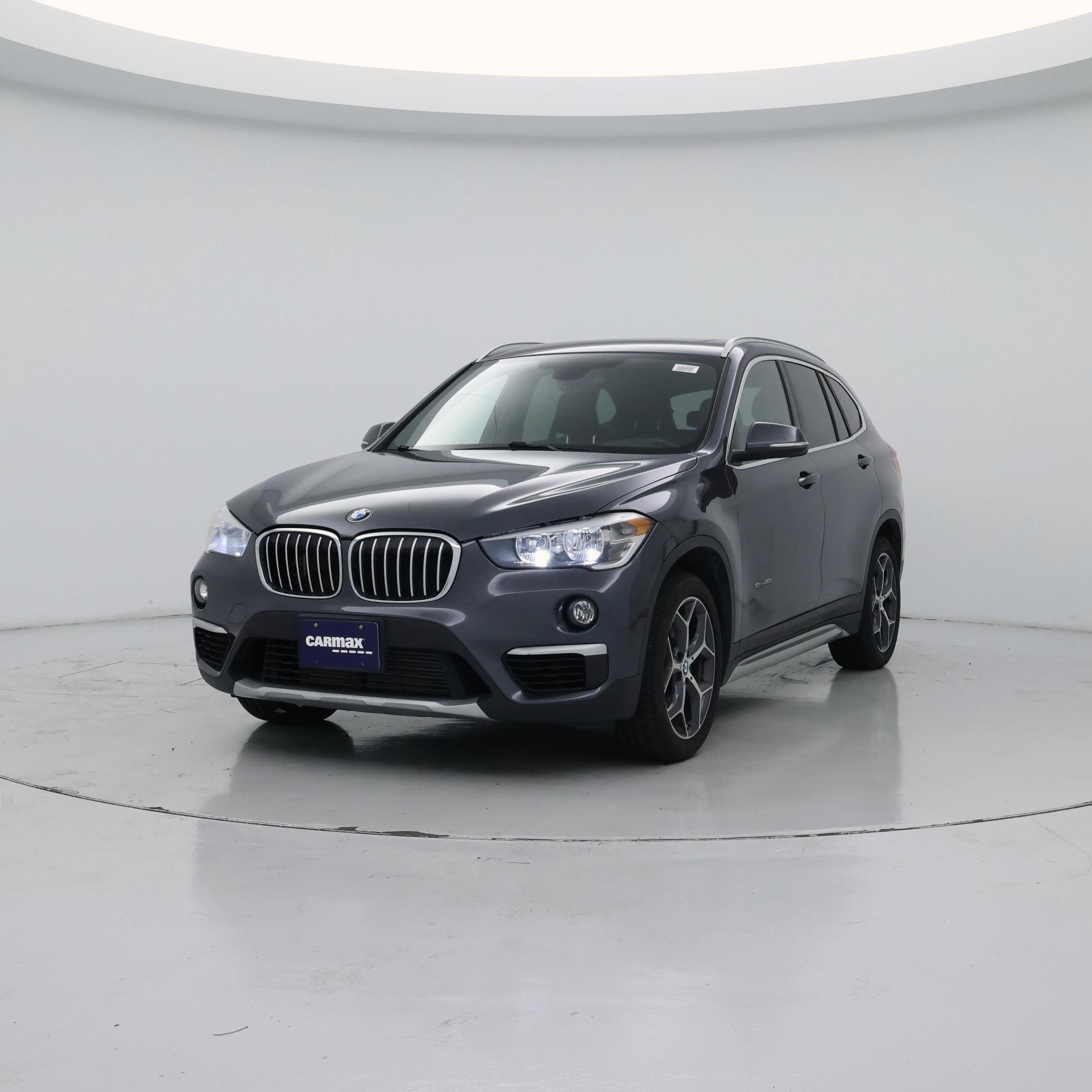 Thumbnail: 2018 BMW X1 - 4