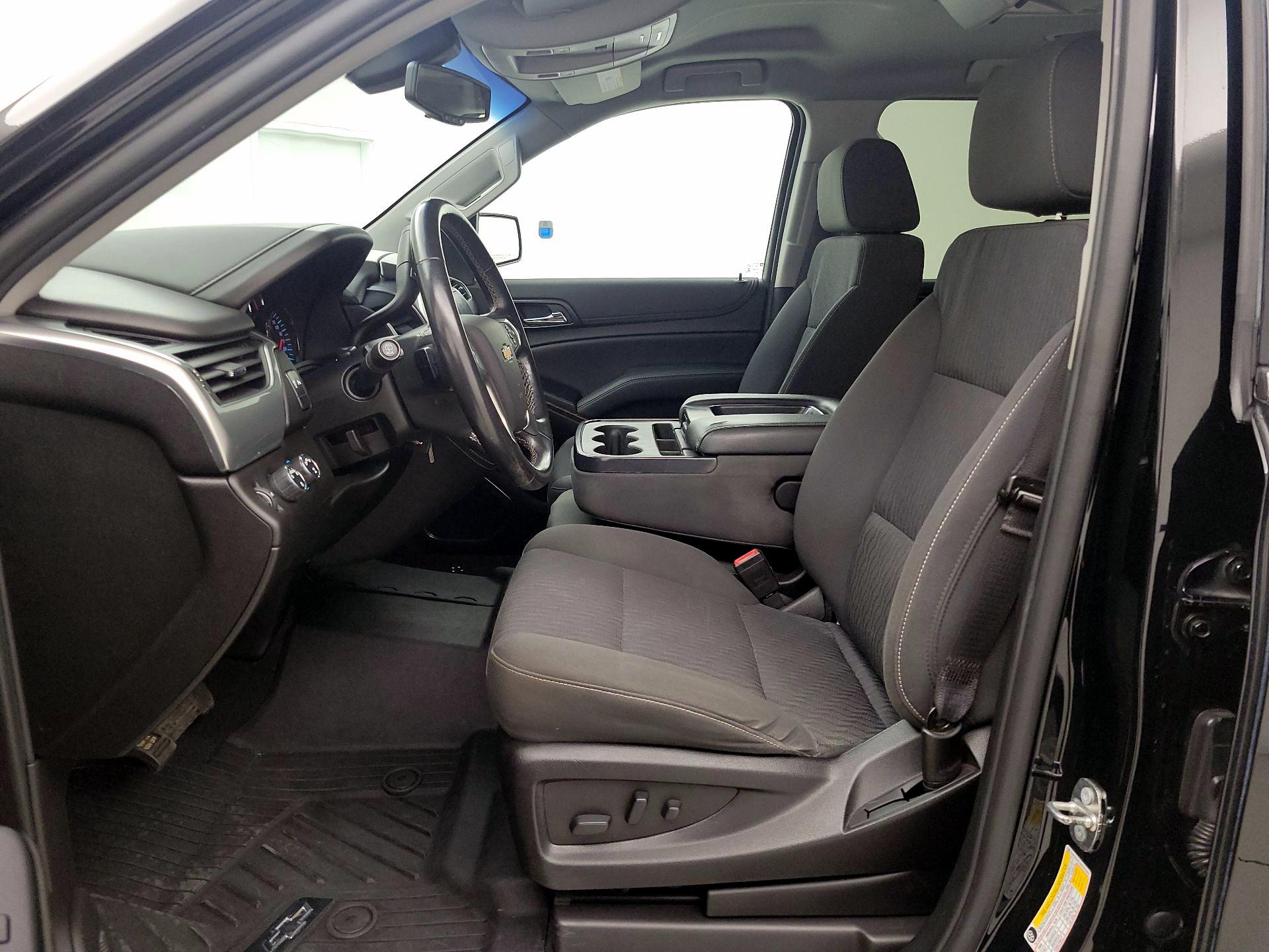 Thumbnail: 2019 Chevrolet Tahoe - 11