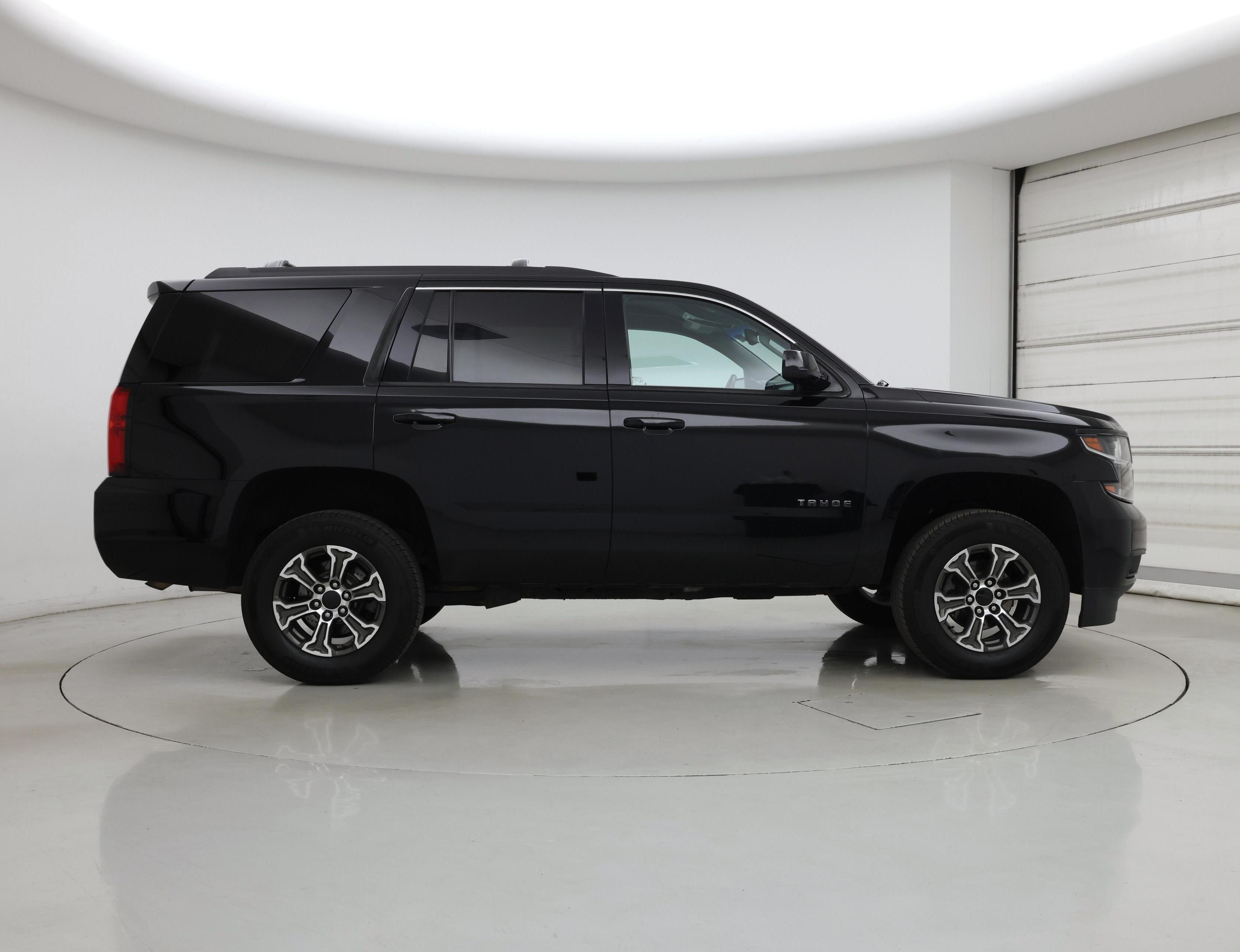 Thumbnail: 2019 Chevrolet Tahoe - 7