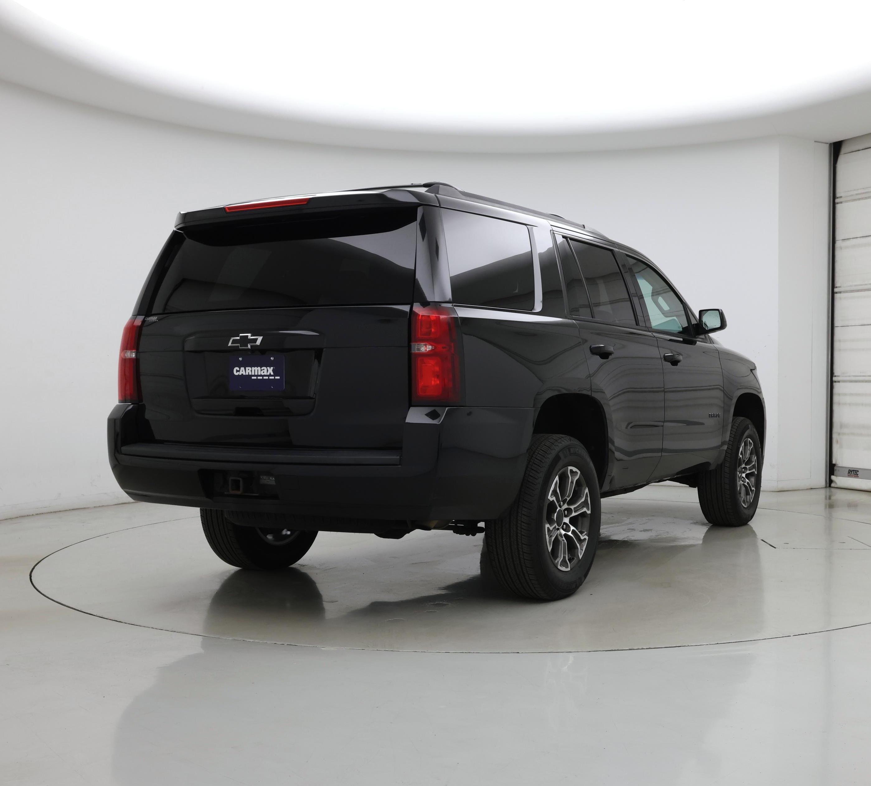 Thumbnail: 2019 Chevrolet Tahoe - 8